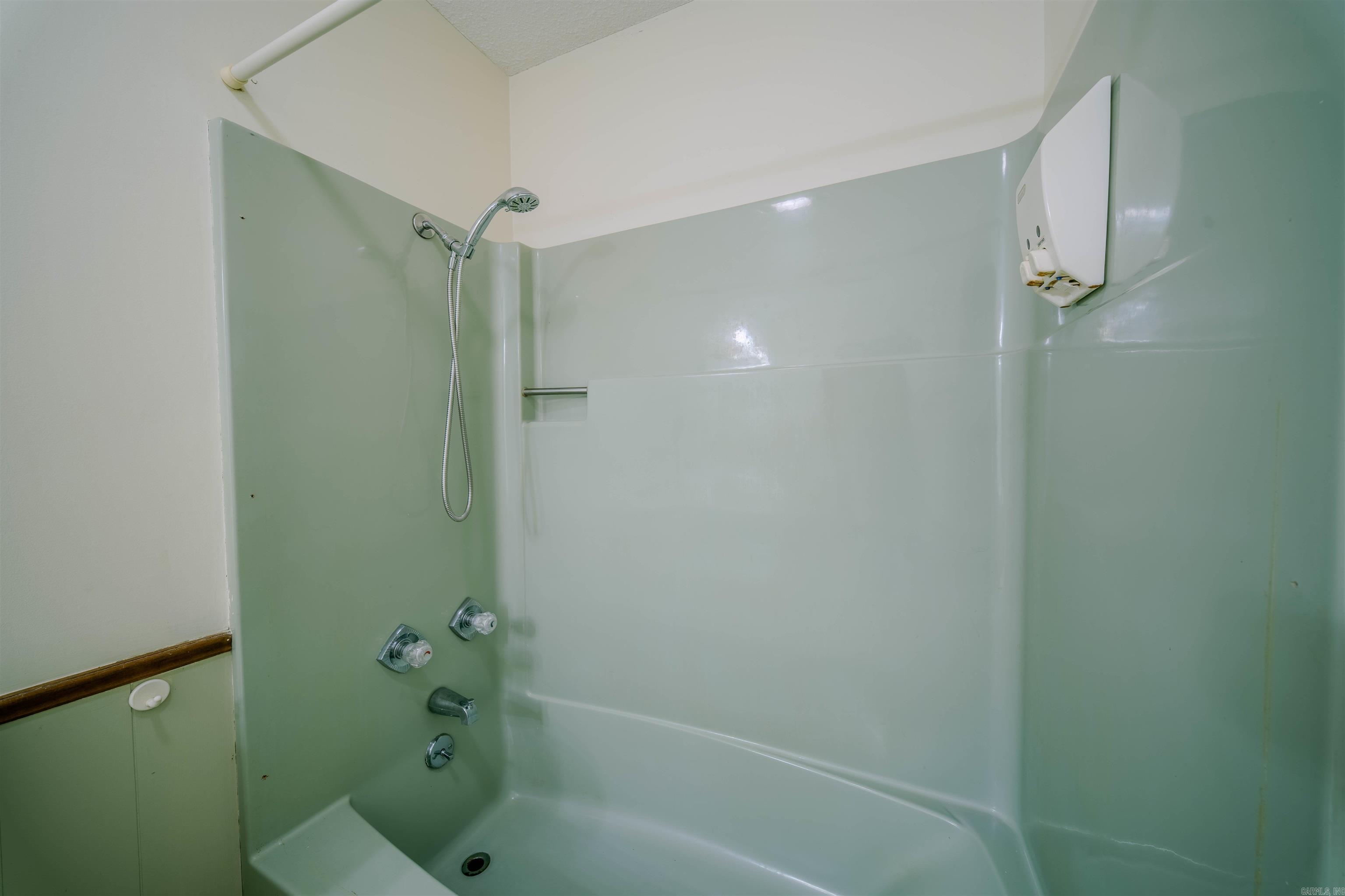 990 Lakewood Property Photo 18