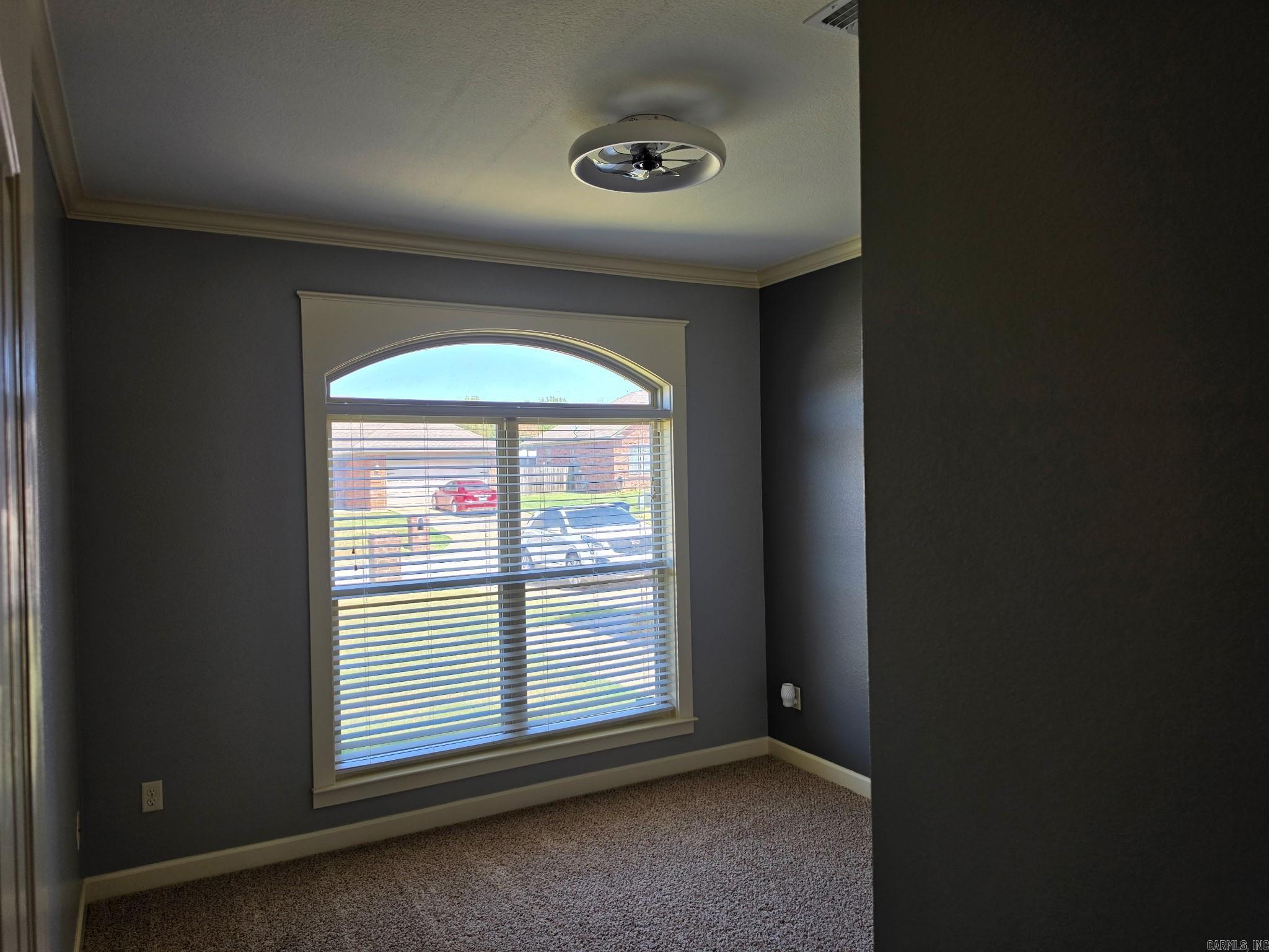 2418 Lancashire Lane Property Photo 4