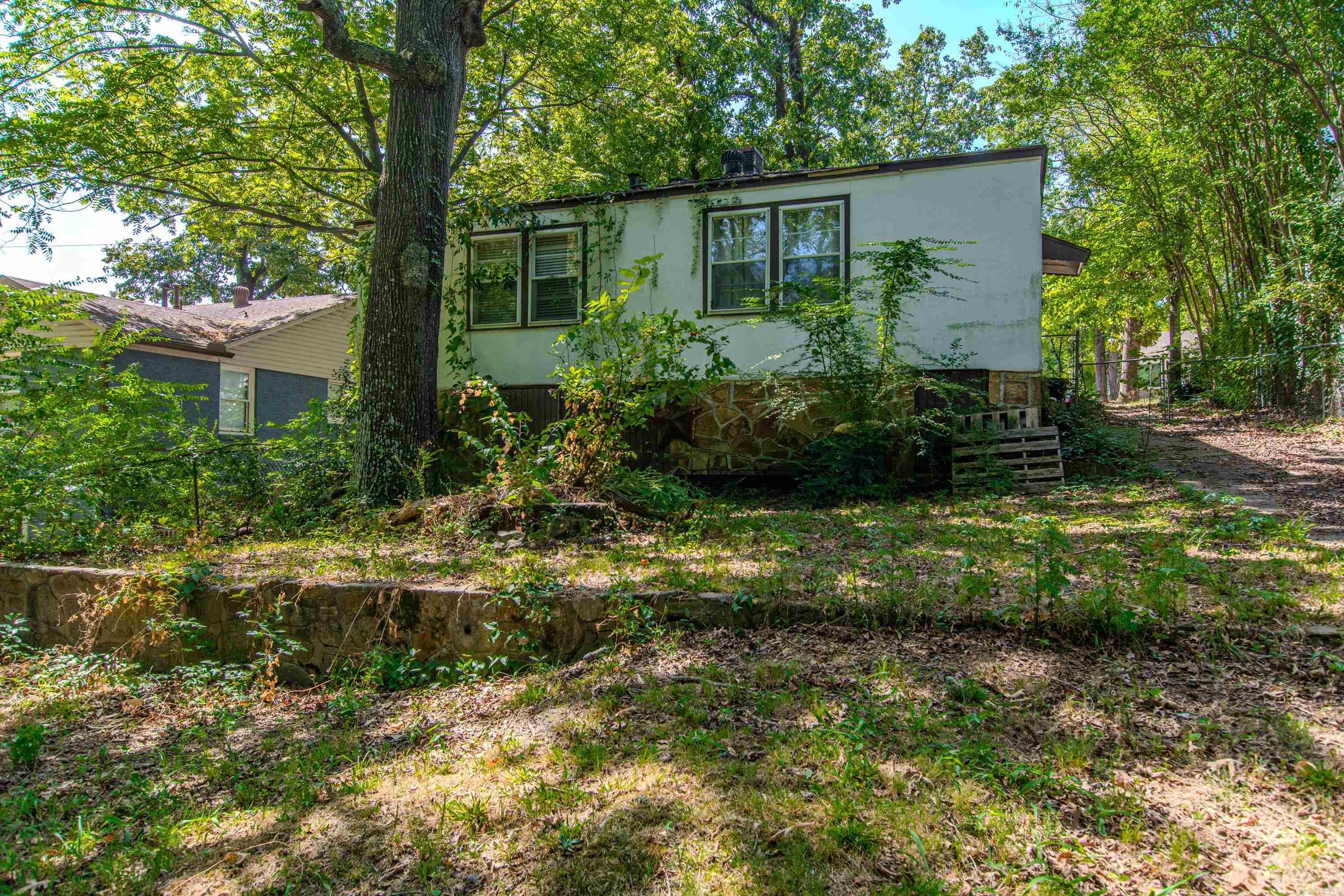 217 East E Ave Property Photo 32