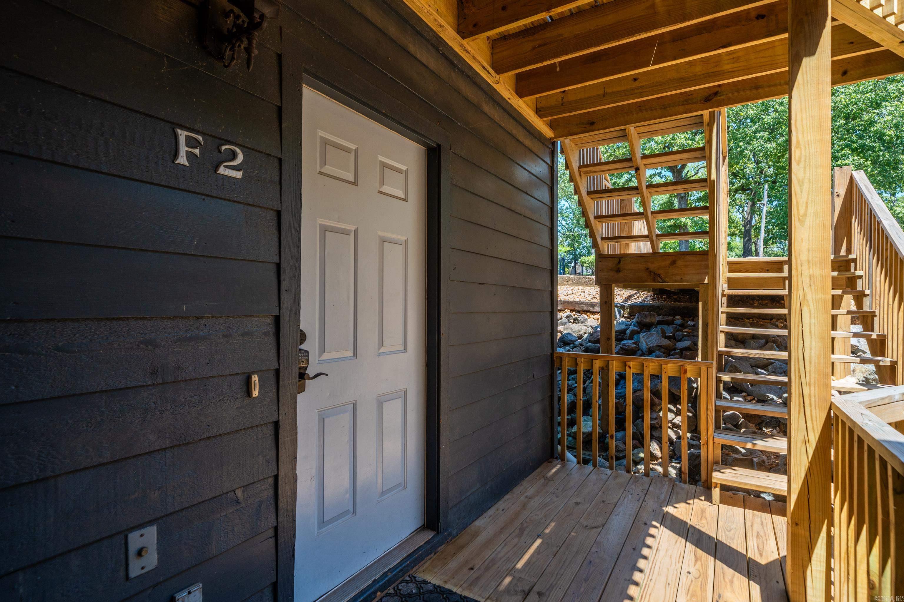 203 Stearns Point Property Photo 4