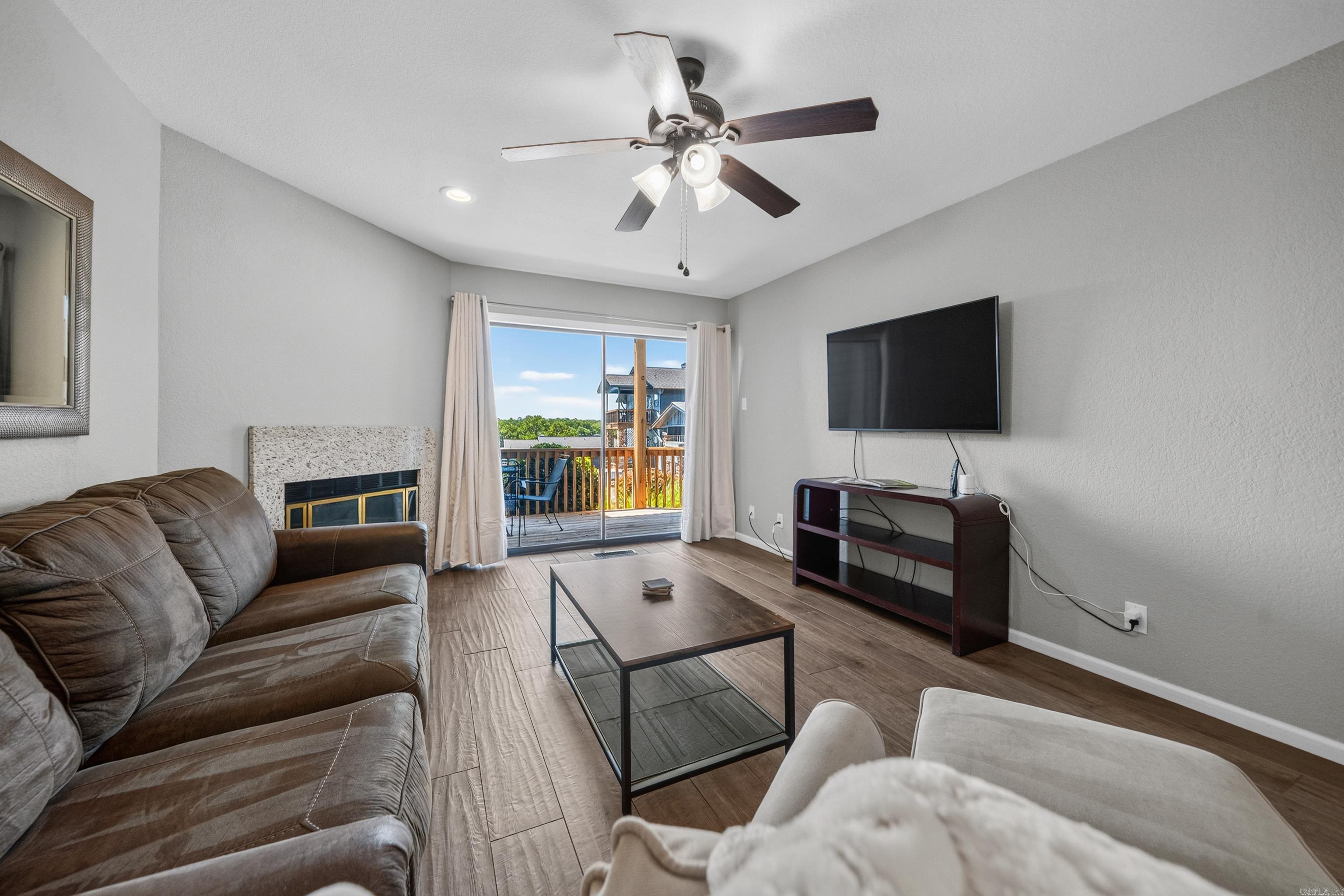 203 Stearns Point Property Photo 10