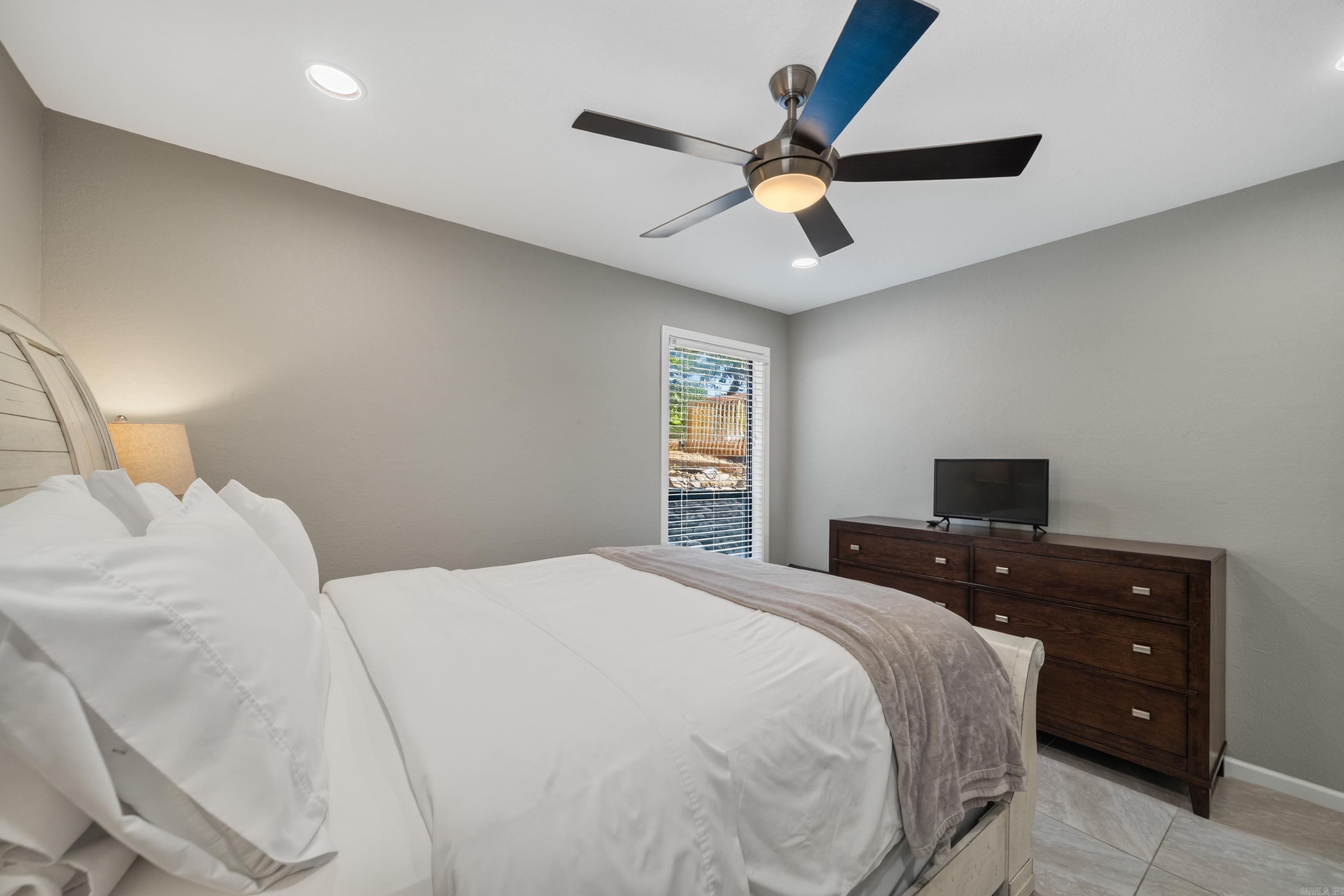 203 Stearns Point Property Photo 31