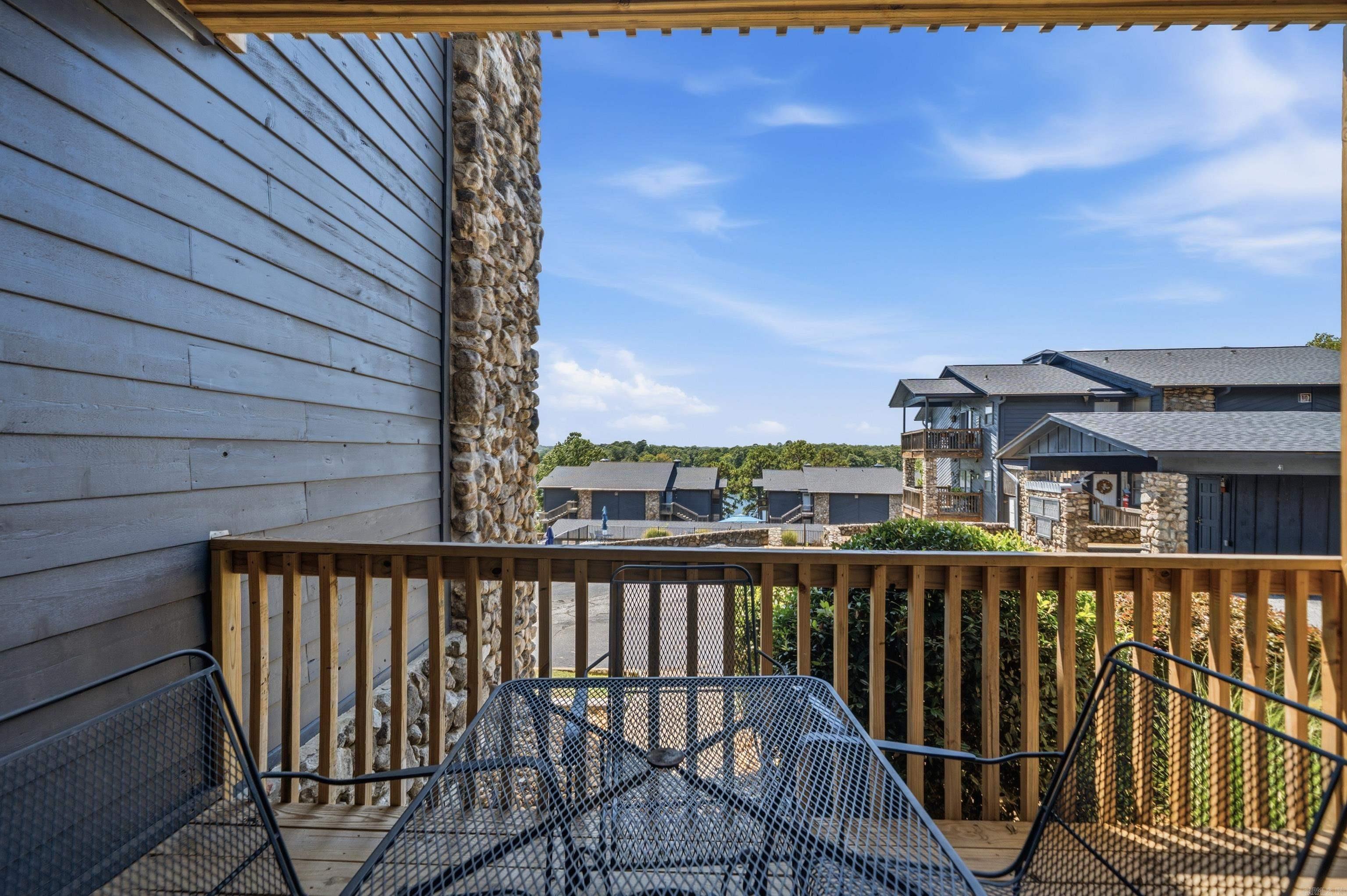 203 Stearns Point Property Photo 36