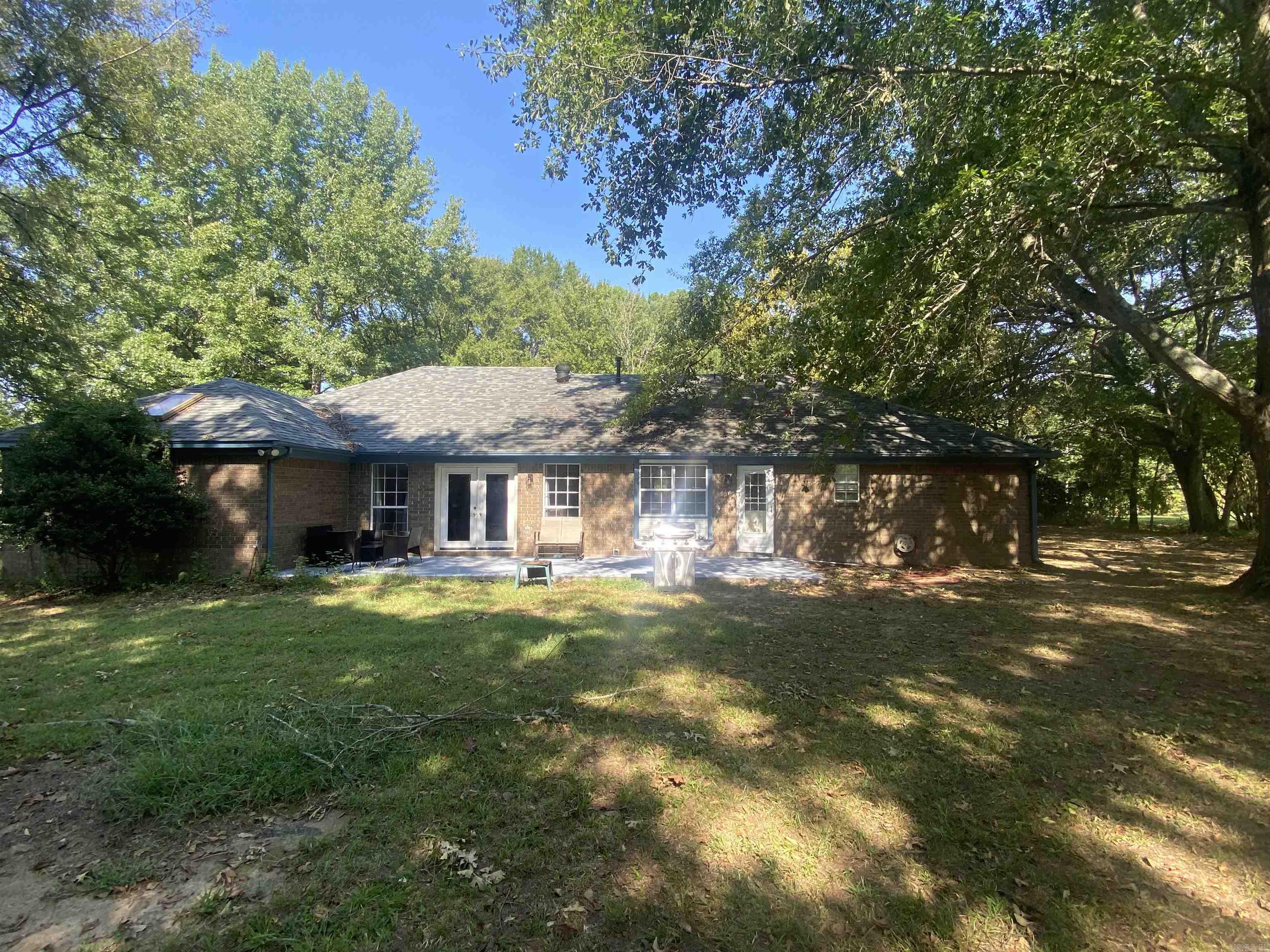 3 Summerville Drive Property Photo 2