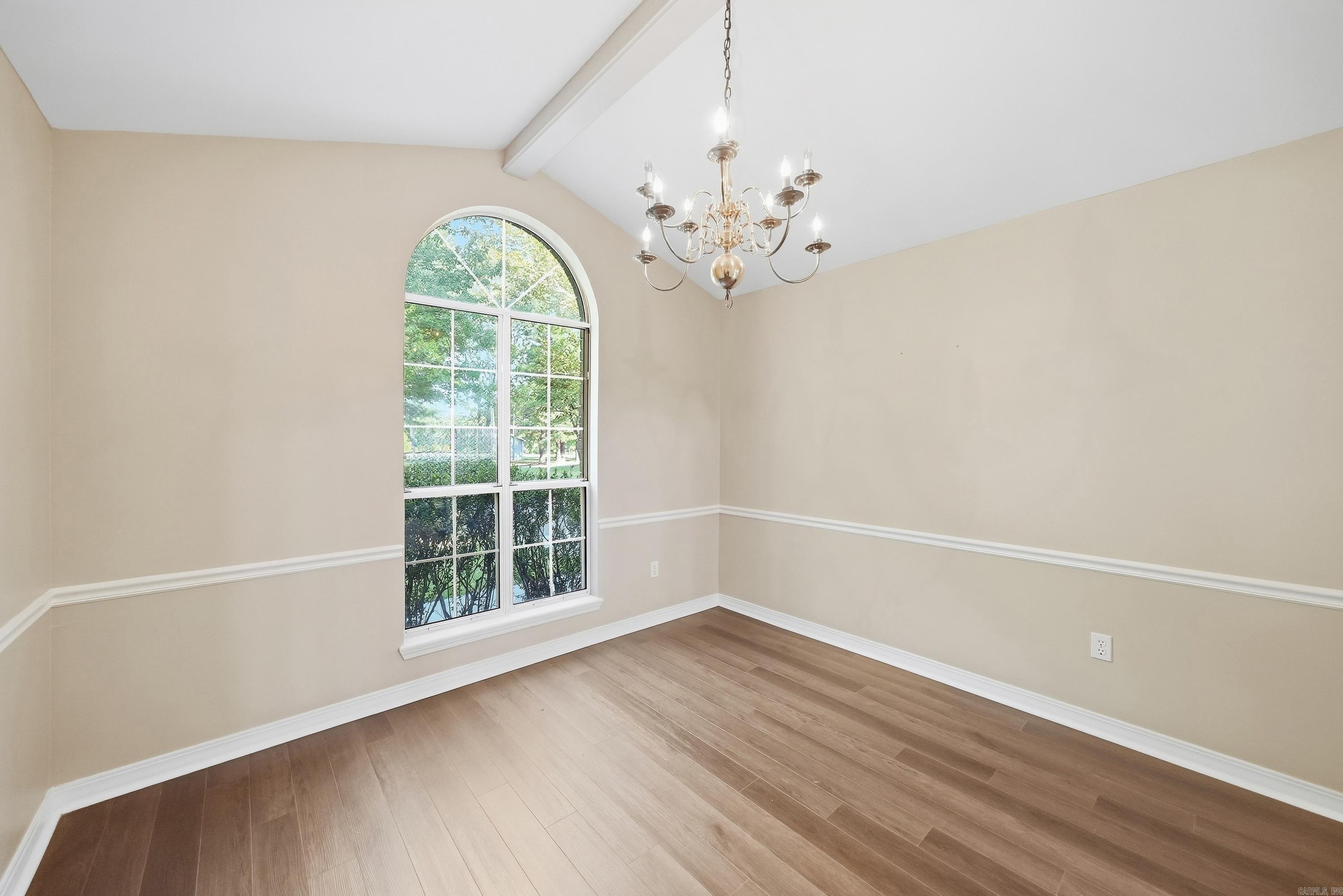3 Summerville Drive Property Photo 5