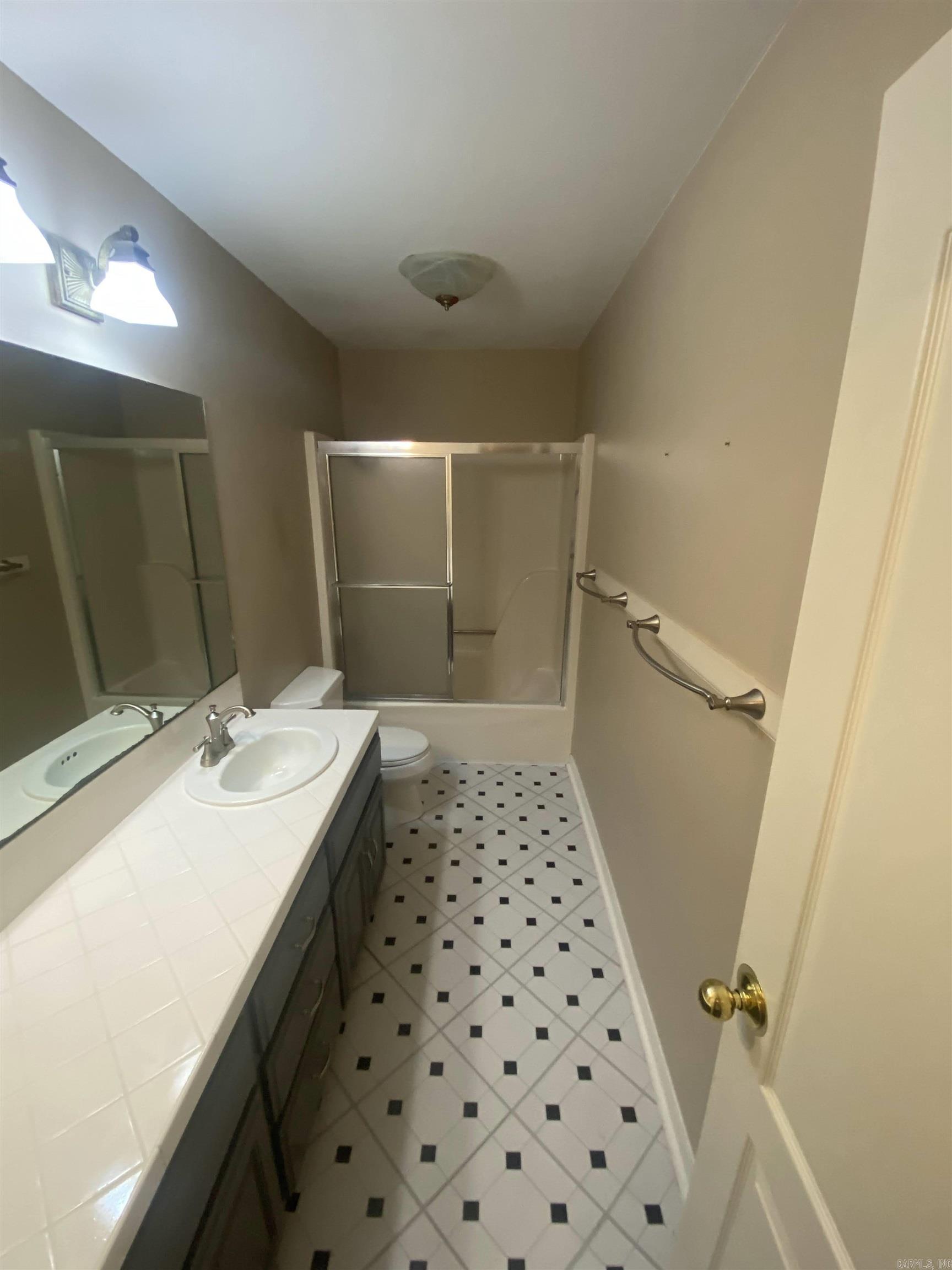 3 Summerville Drive Property Photo 15