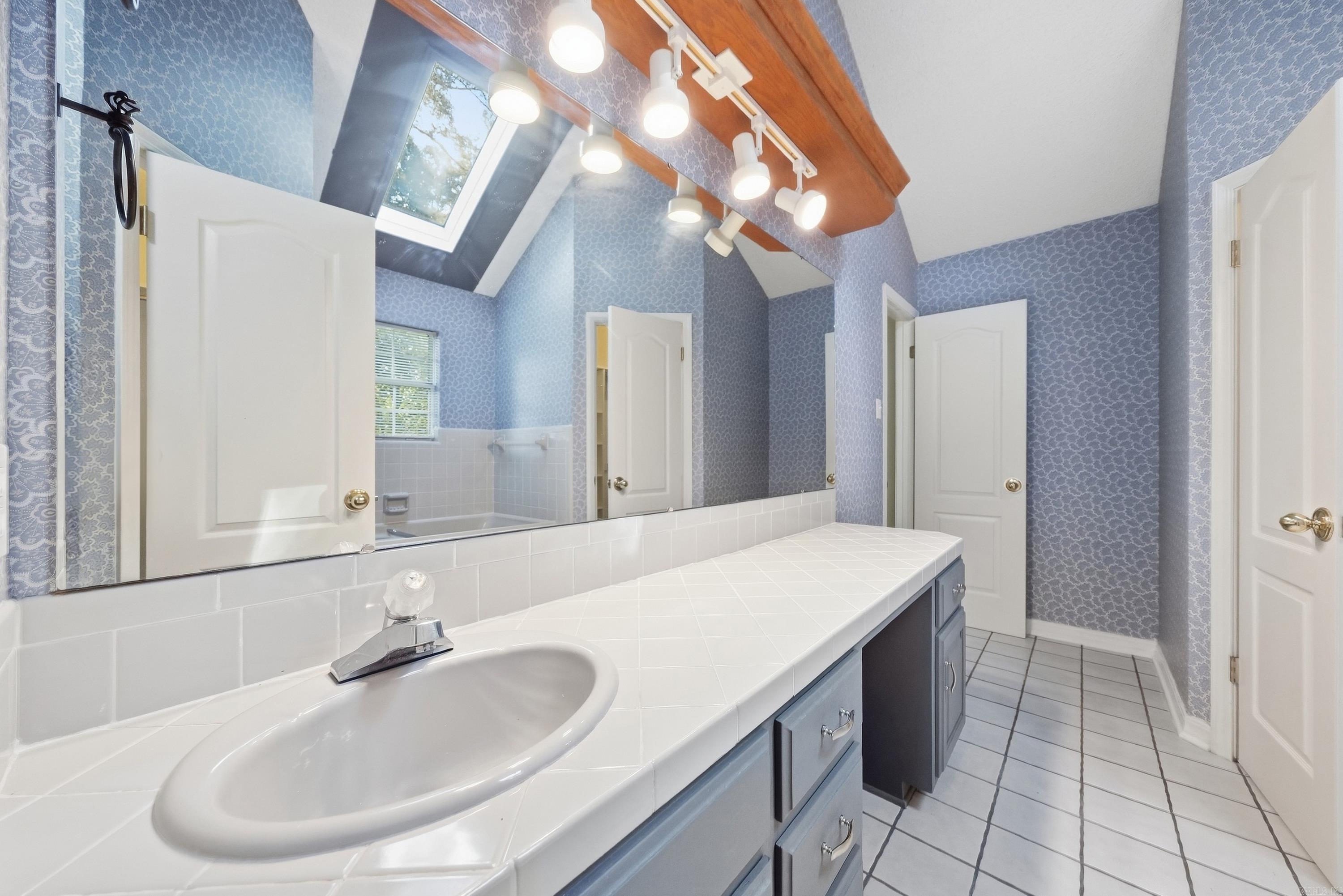 3 Summerville Drive Property Photo 17