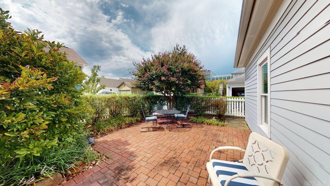 860 Reynolds Avenue Property Photo 7