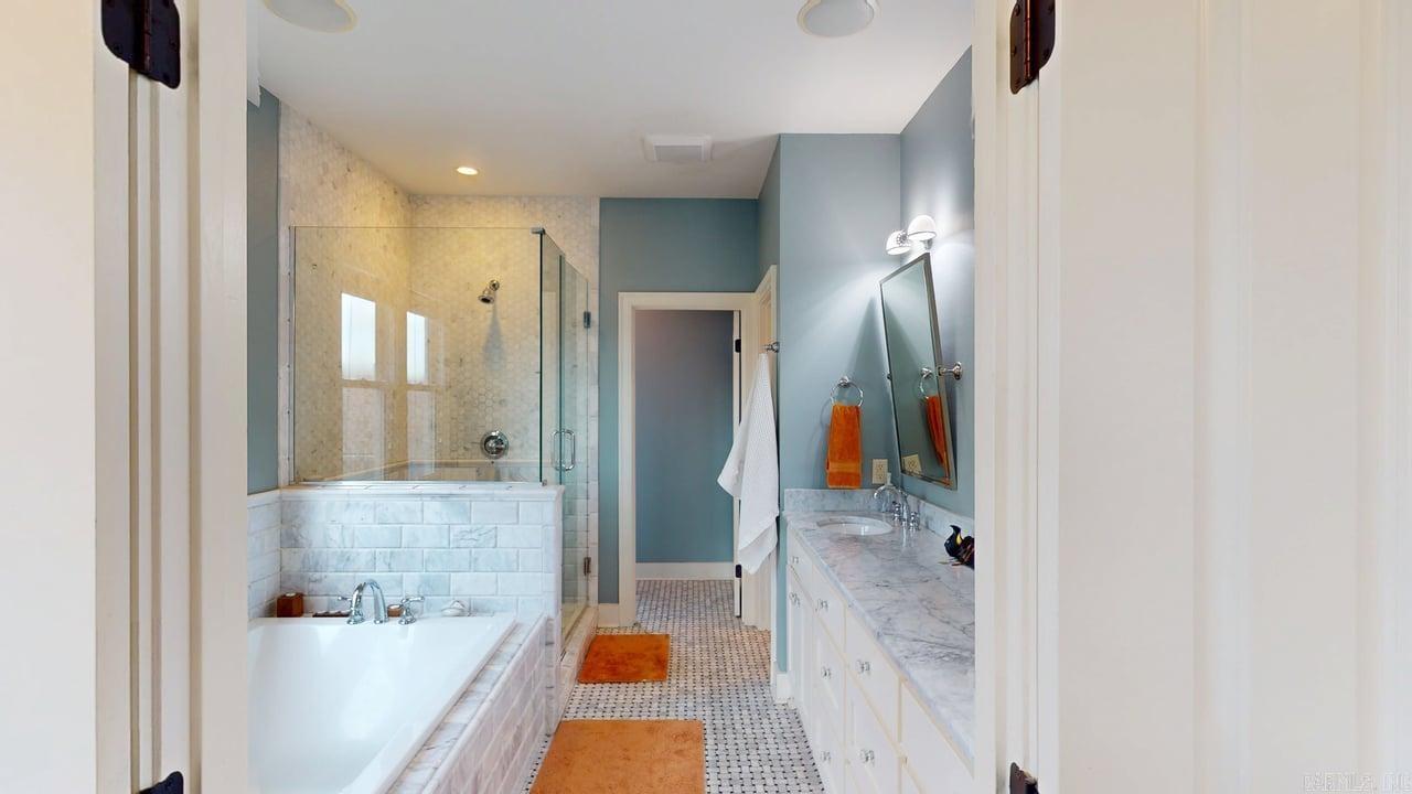 860 Reynolds Avenue Property Photo 36