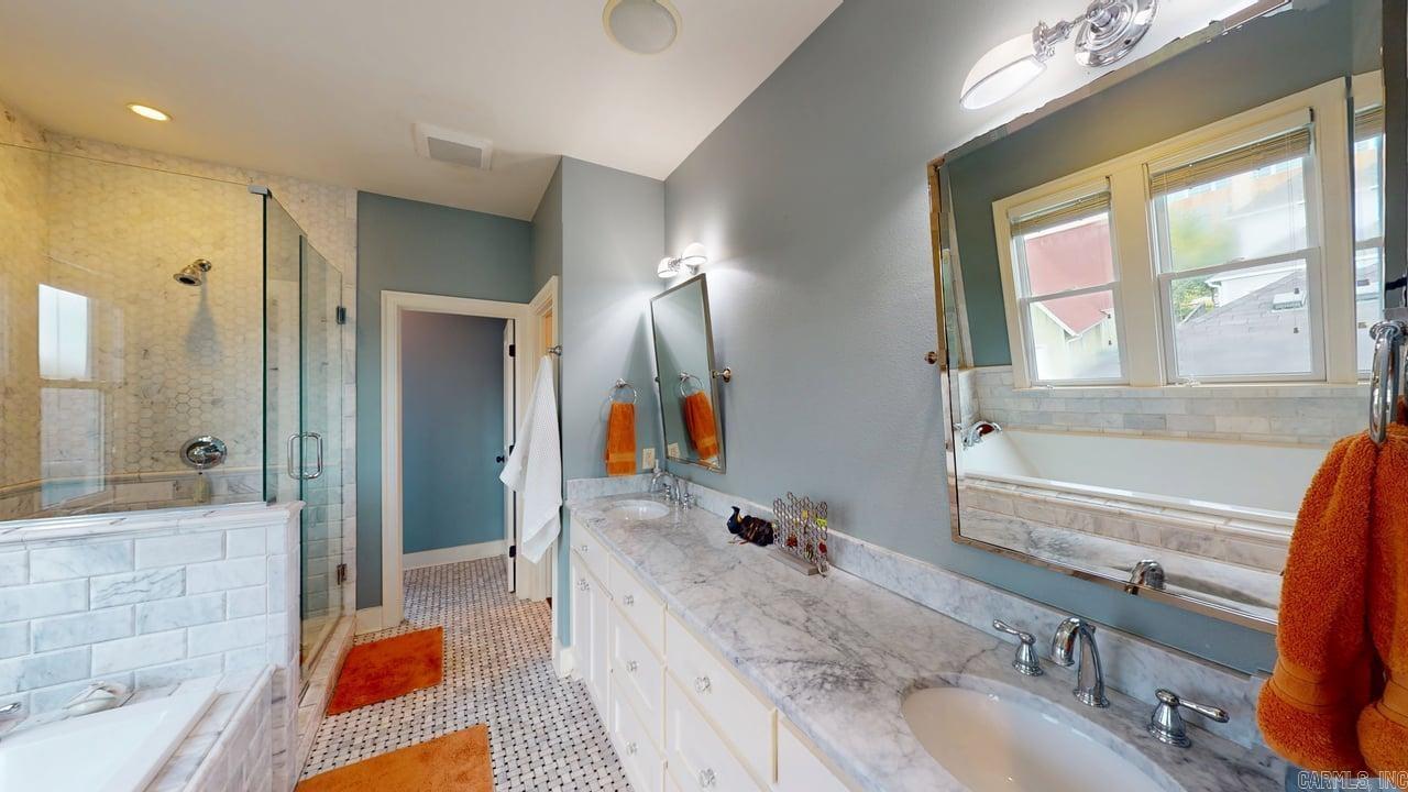 860 Reynolds Avenue Property Photo 38