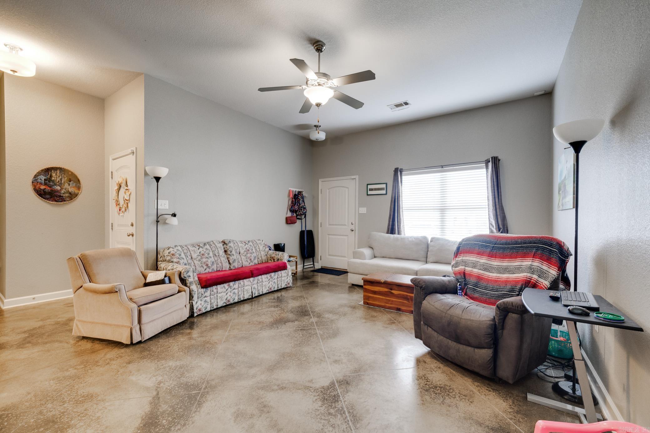 1375 Acuff Lane Property Photo 5