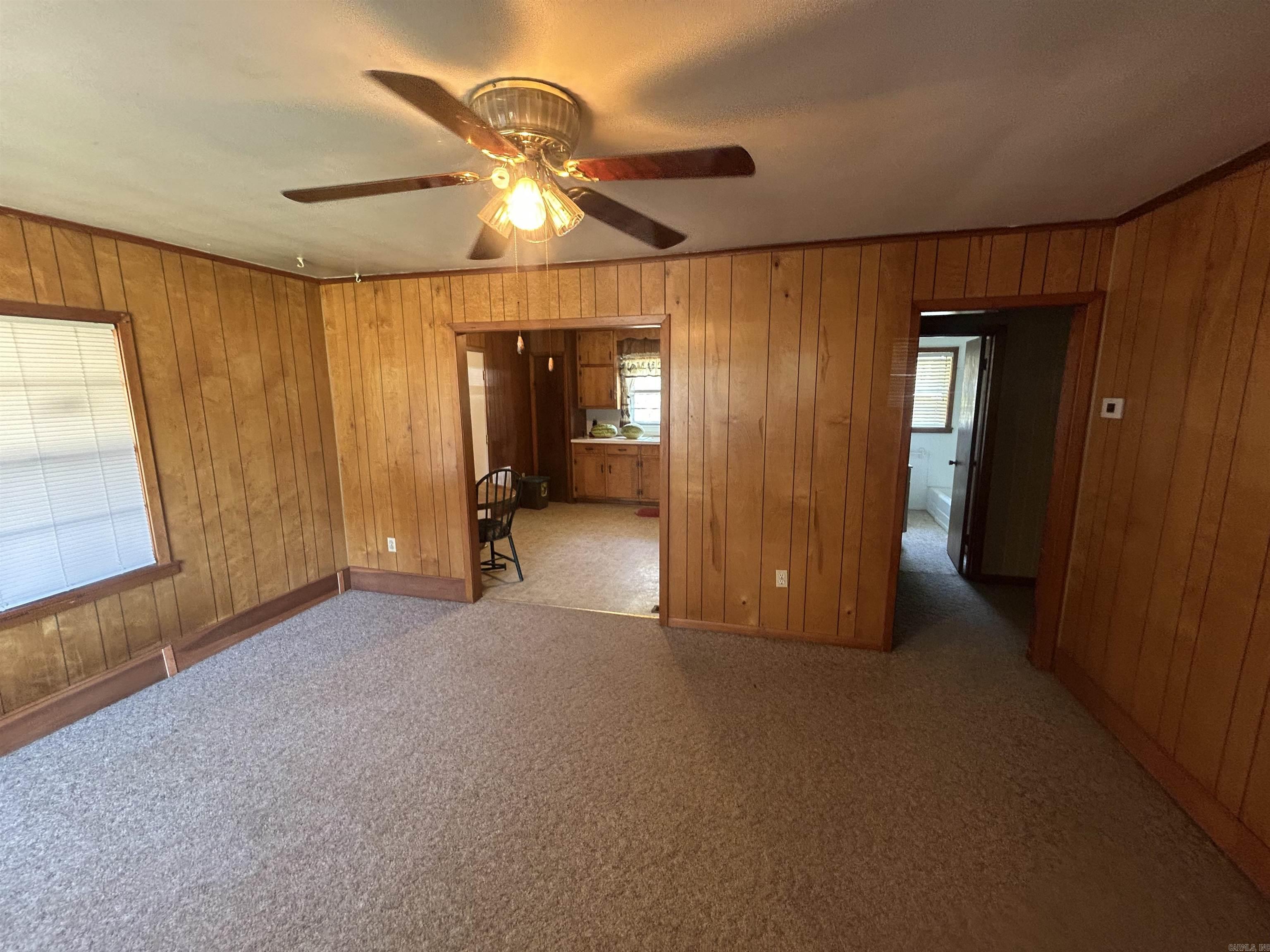 2062 N Hwy 16 Property Photo 4