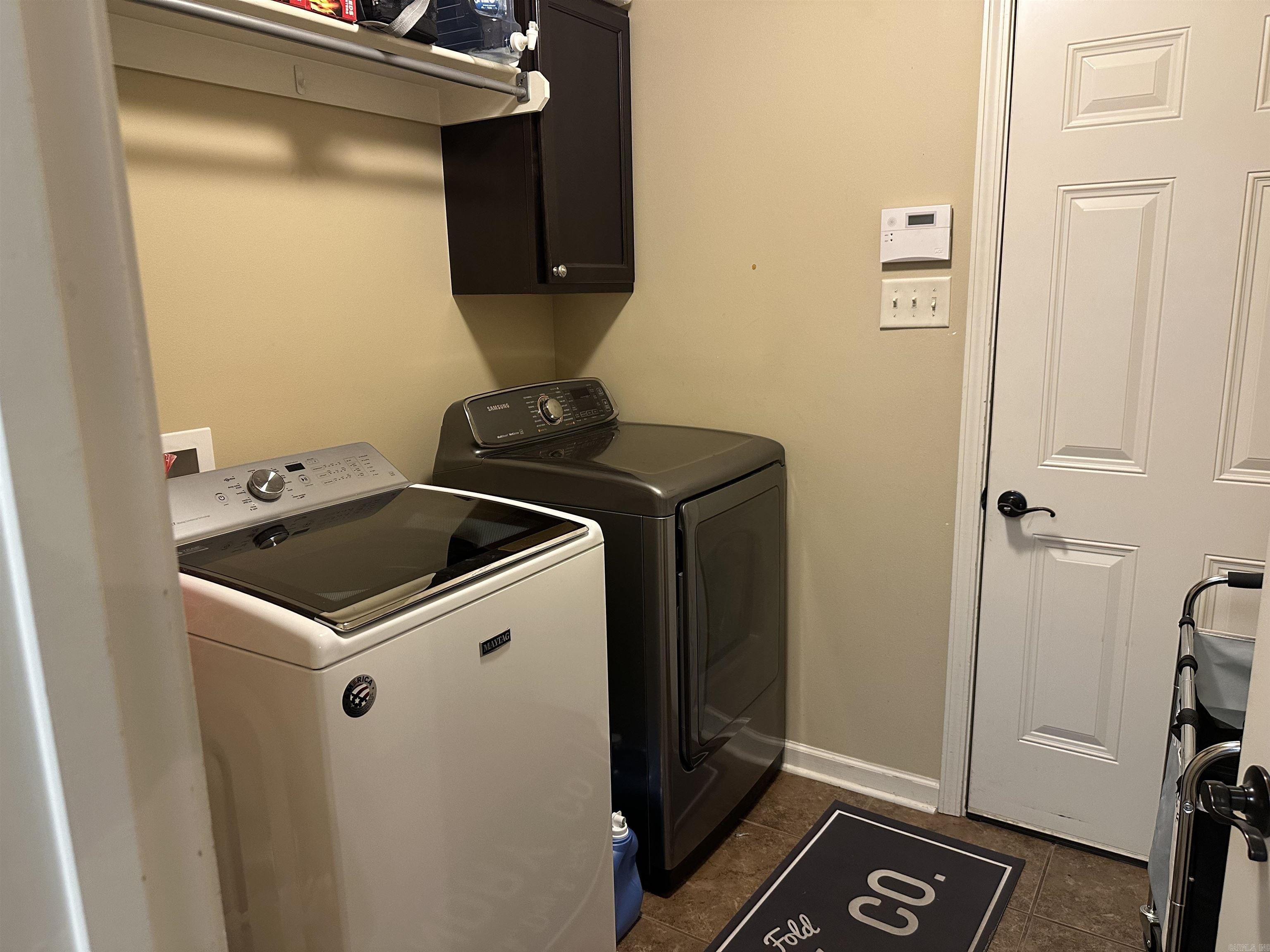 5304 Glenn Cove Property Photo 12