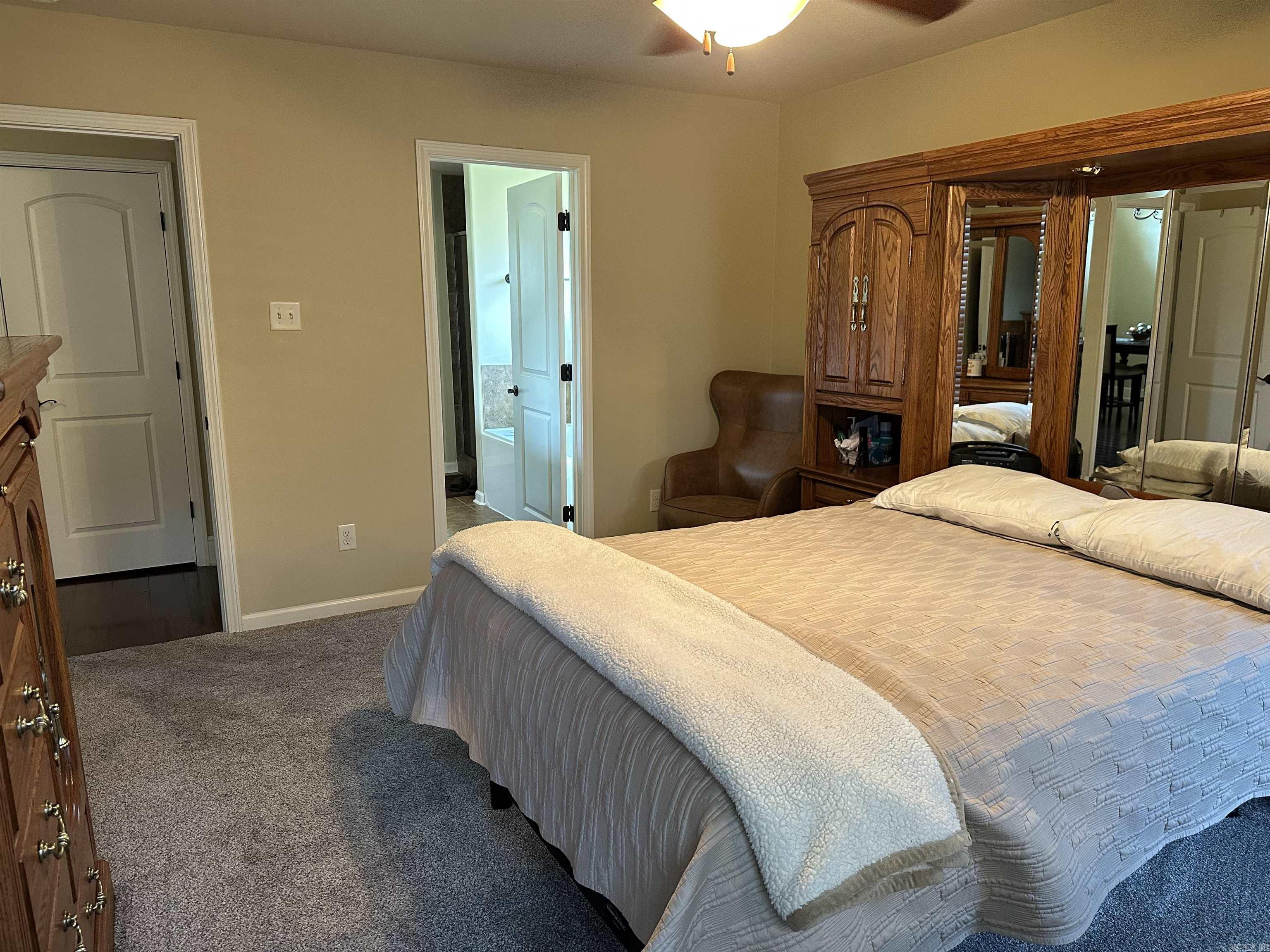 5304 Glenn Cove Property Photo 14
