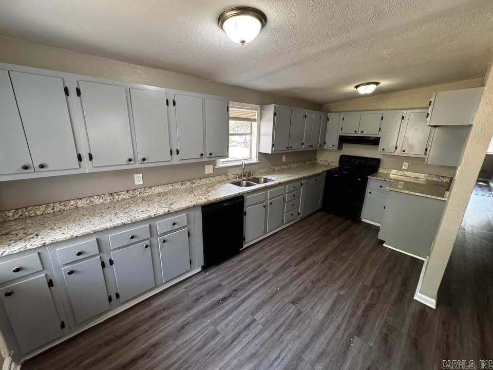 27 Ardmore Property Photo 2