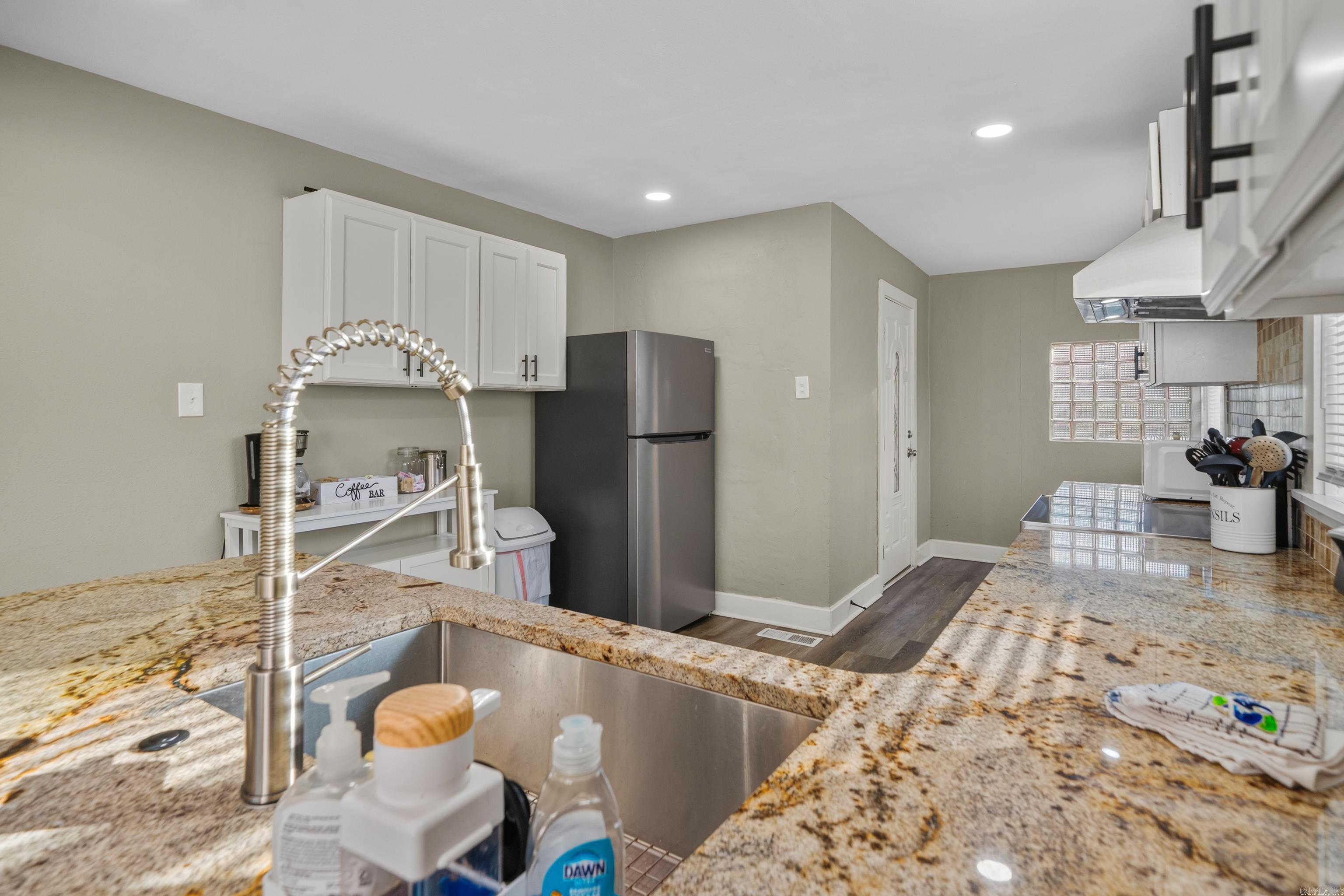 221 Hazel Street Property Photo 12