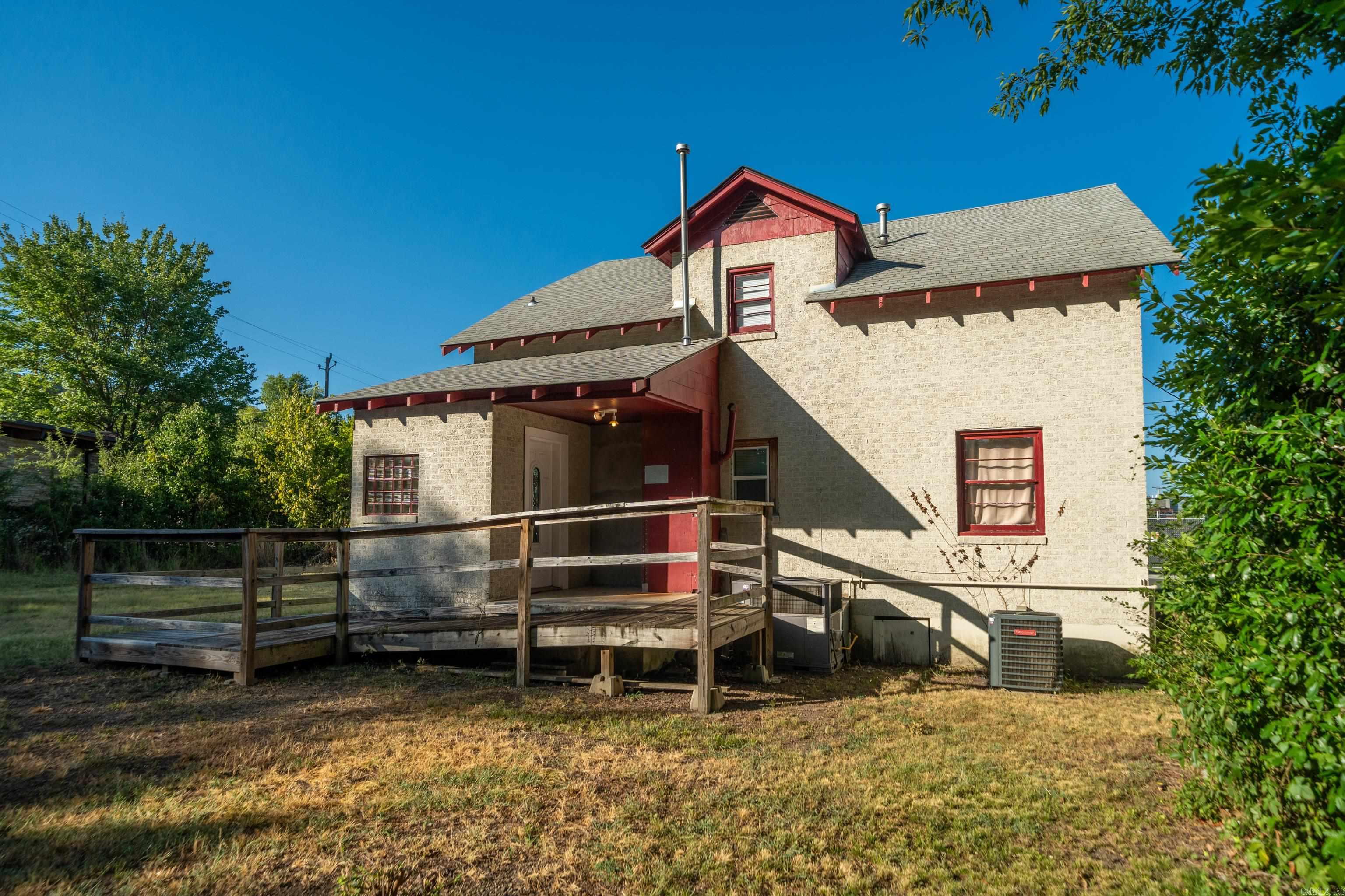 221 Hazel Street Property Photo 43