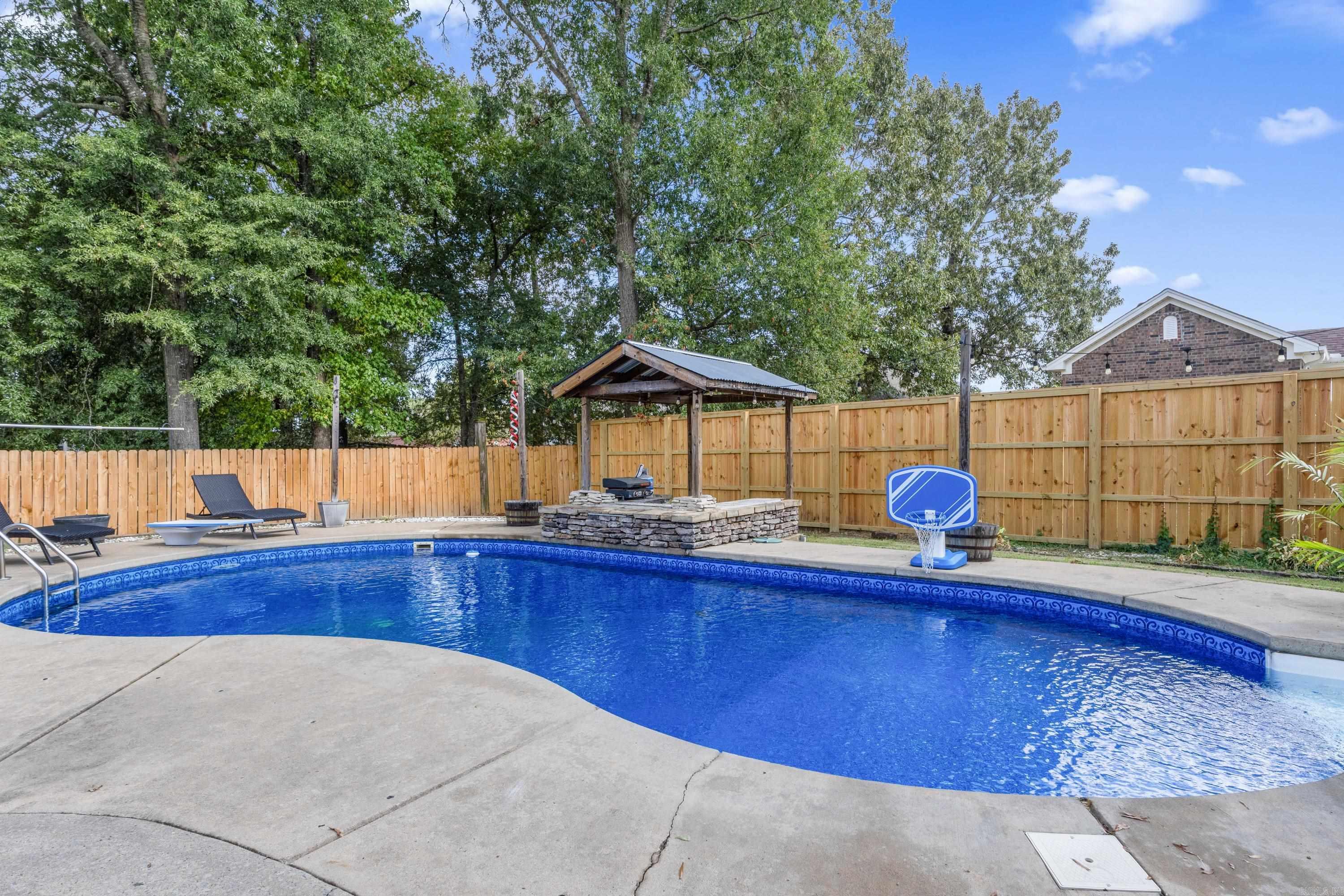 5135 Quarry Property Photo 2