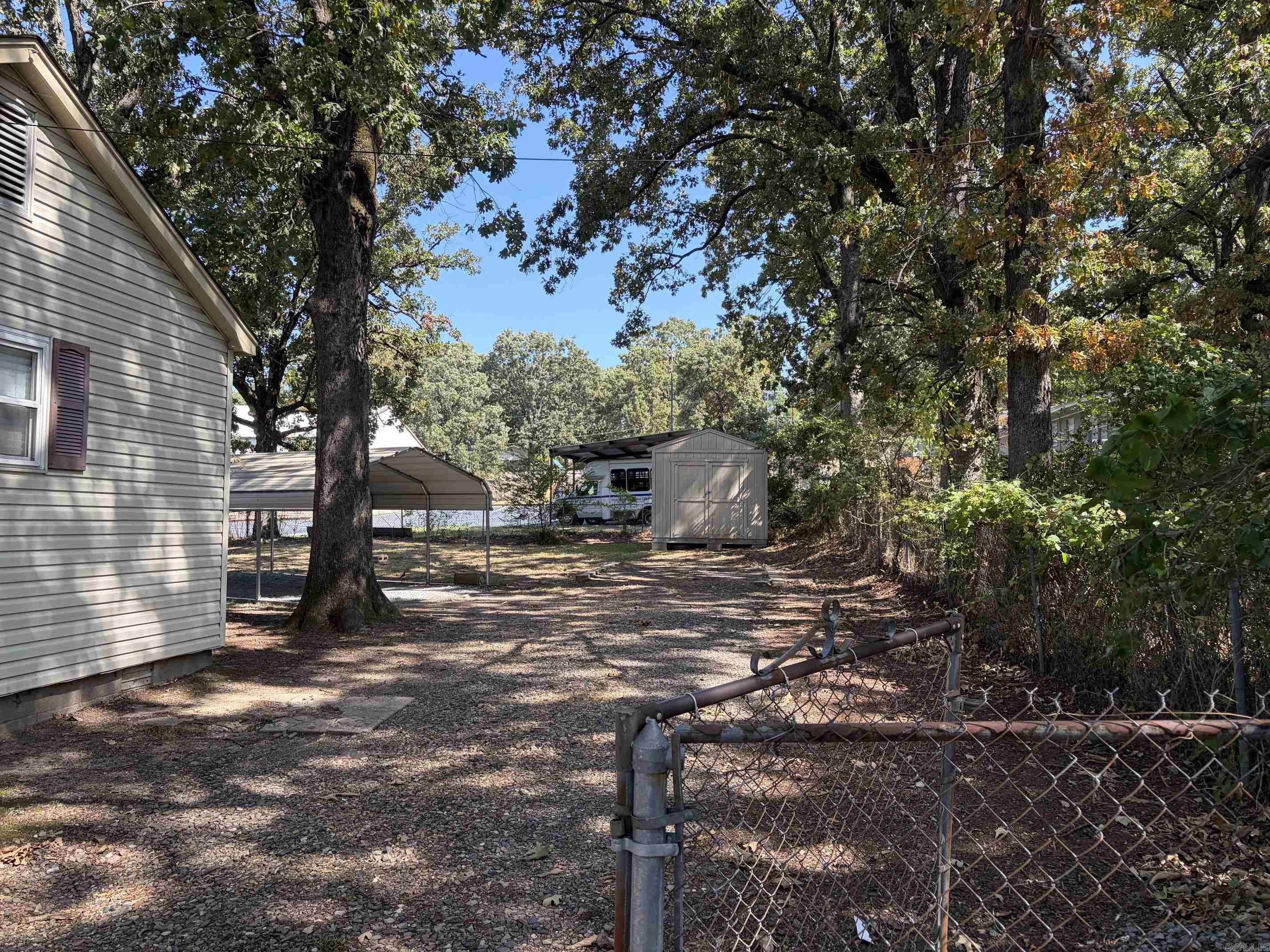 1919 Parkway Drive Property Photo 2