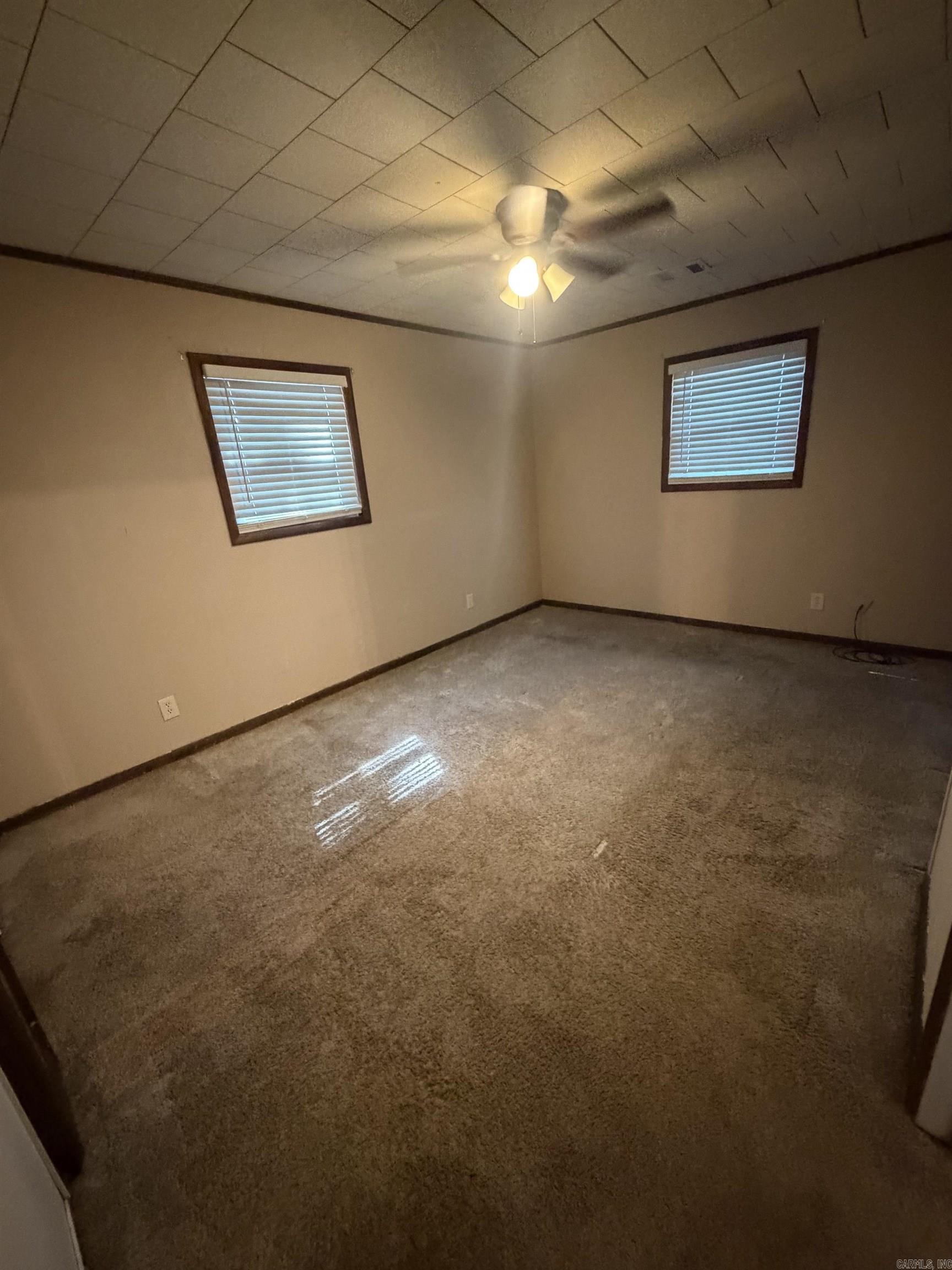 1919 Parkway Drive Property Photo 8