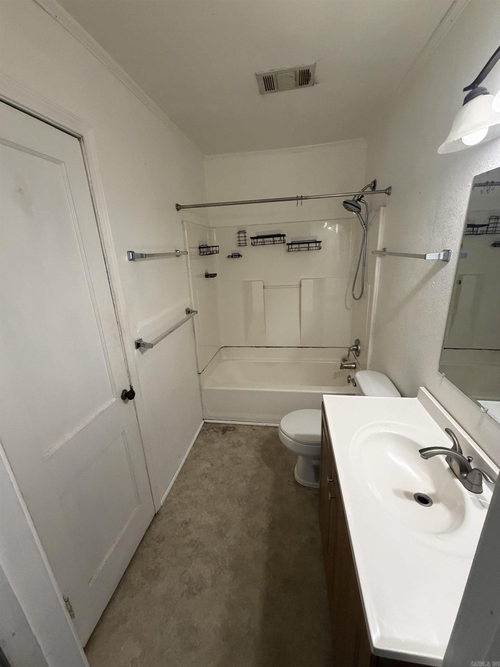 1919 Parkway Drive Property Photo 10