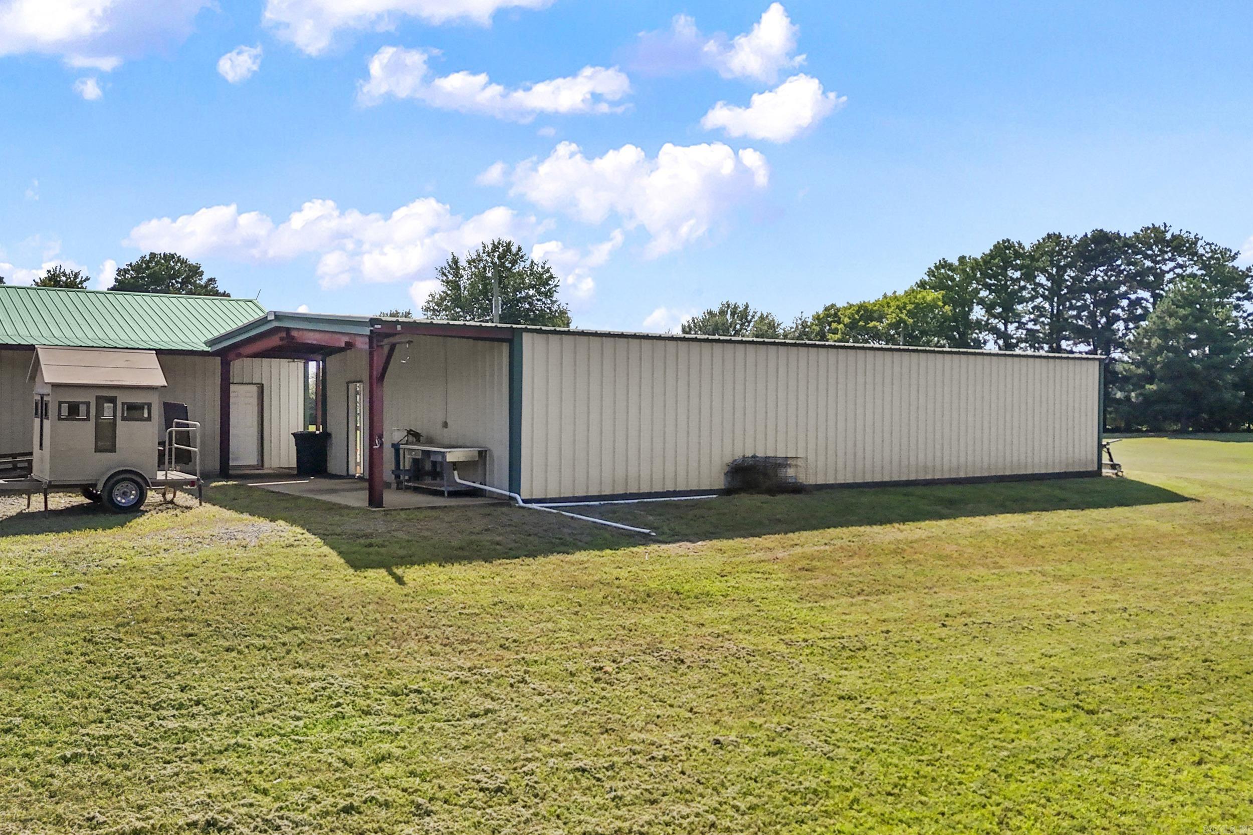 100 County Road 866 Property Photo 6