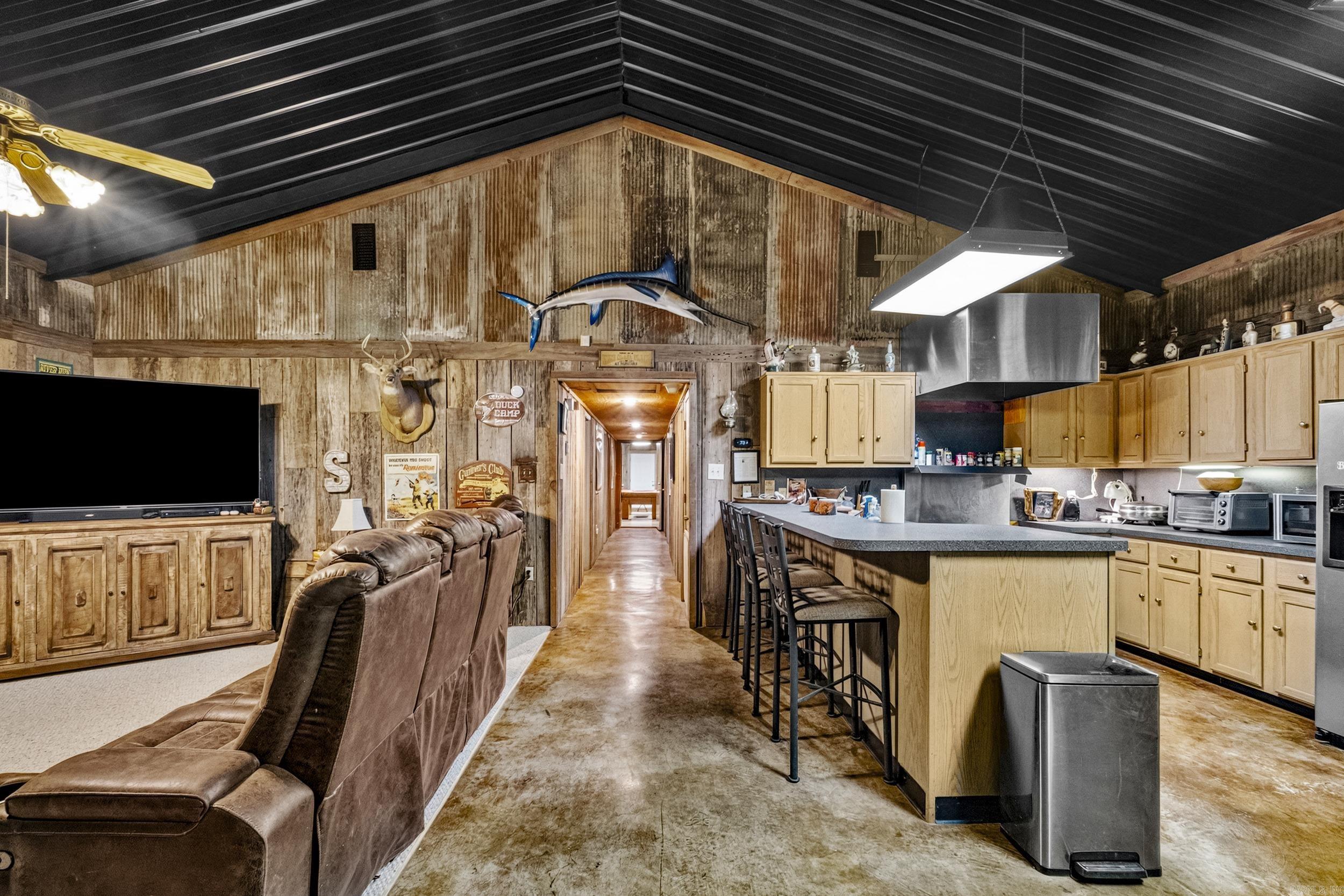 100 County Road 866 Property Photo 12