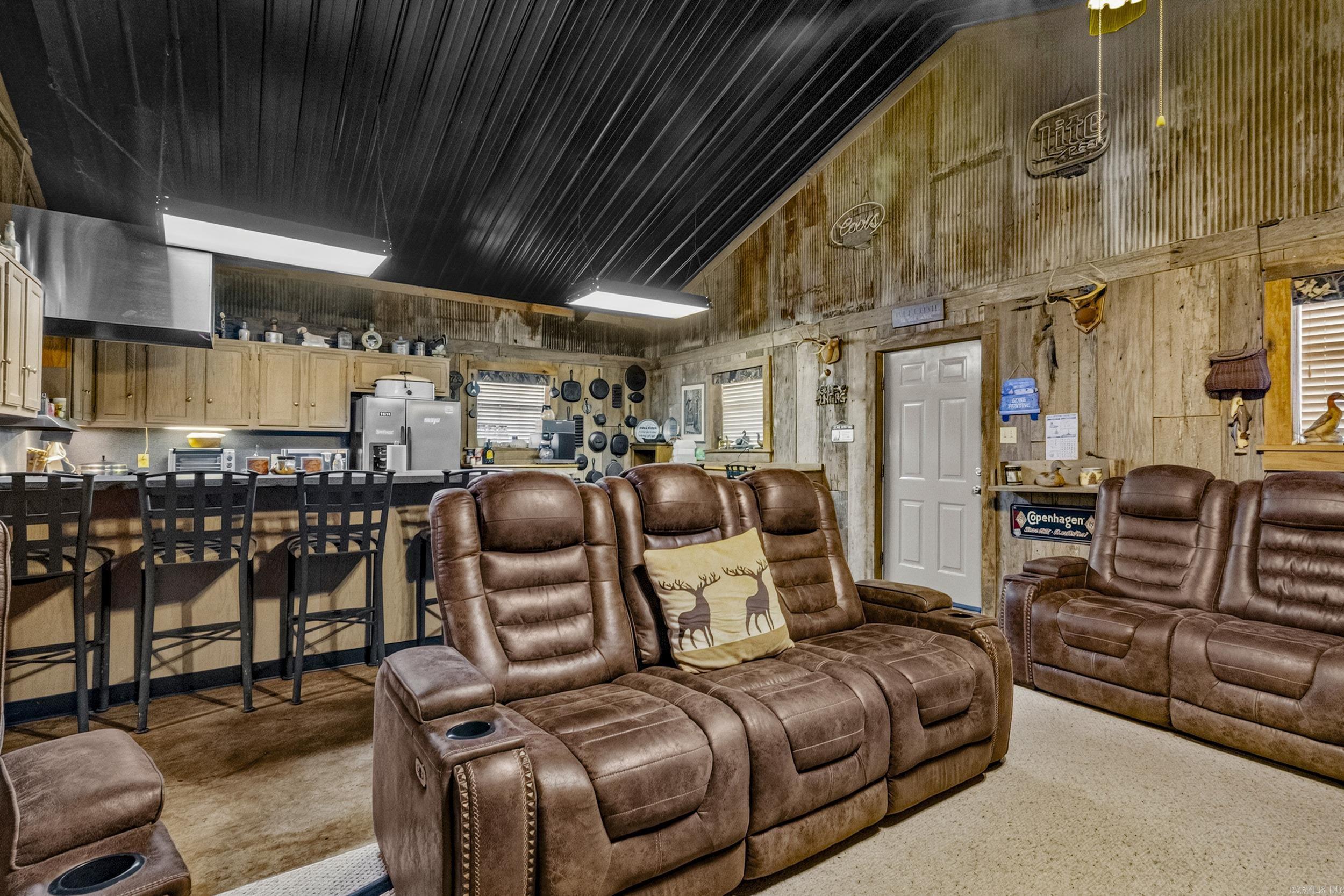 100 County Road 866 Property Photo 17