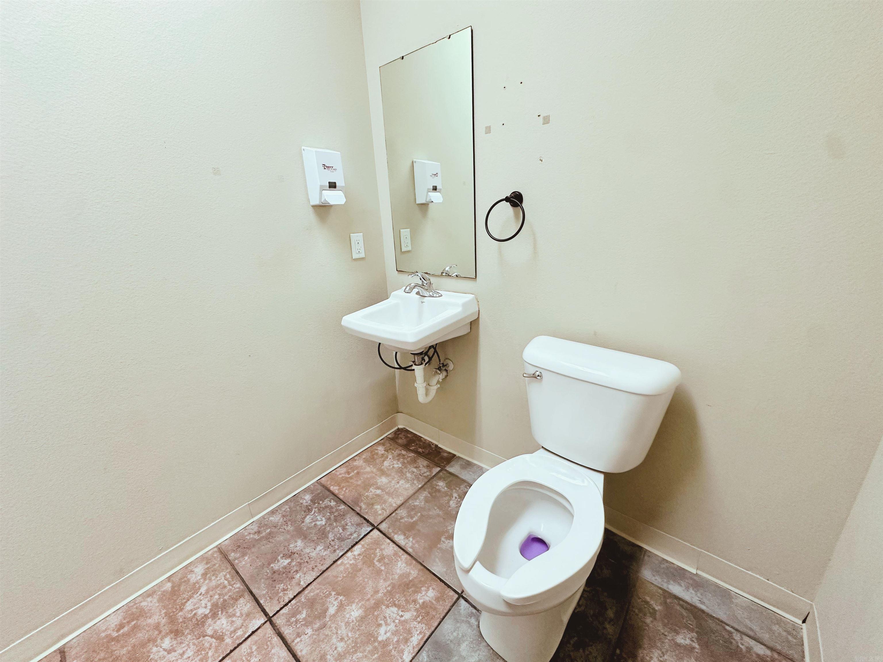 5737 Central Avenue Property Photo 13