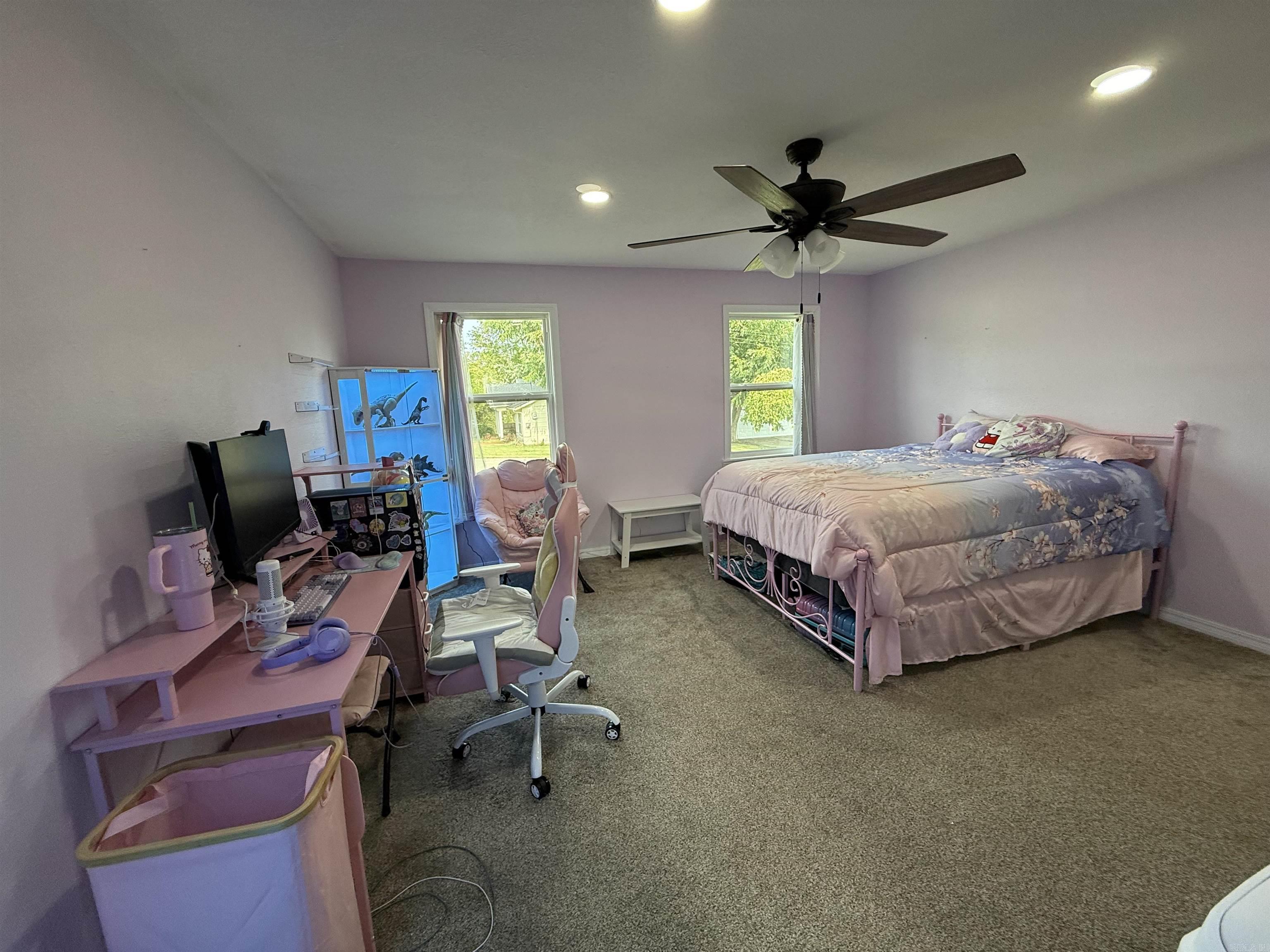 305 Farris Street Property Photo 11