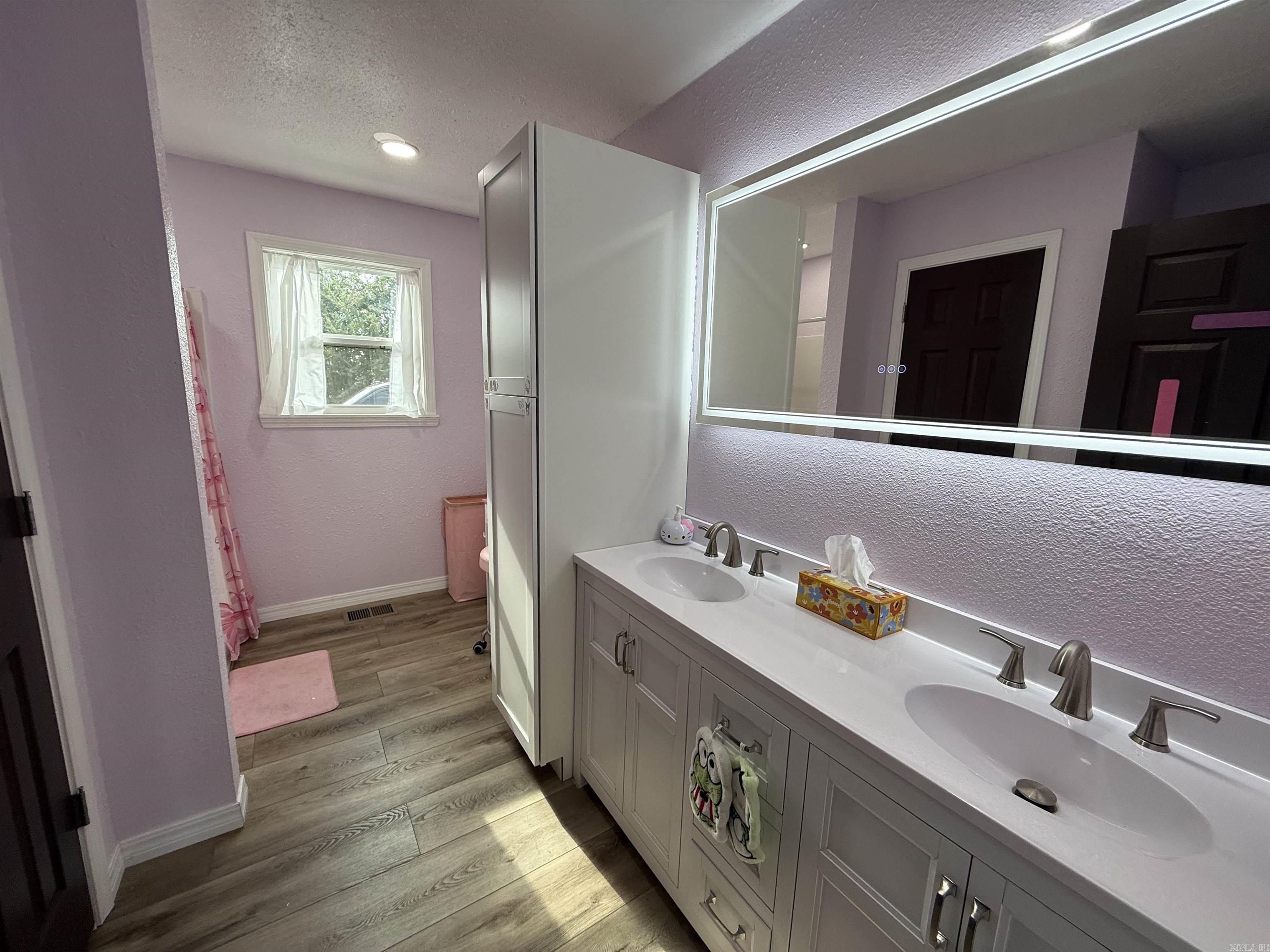 305 Farris Street Property Photo 12