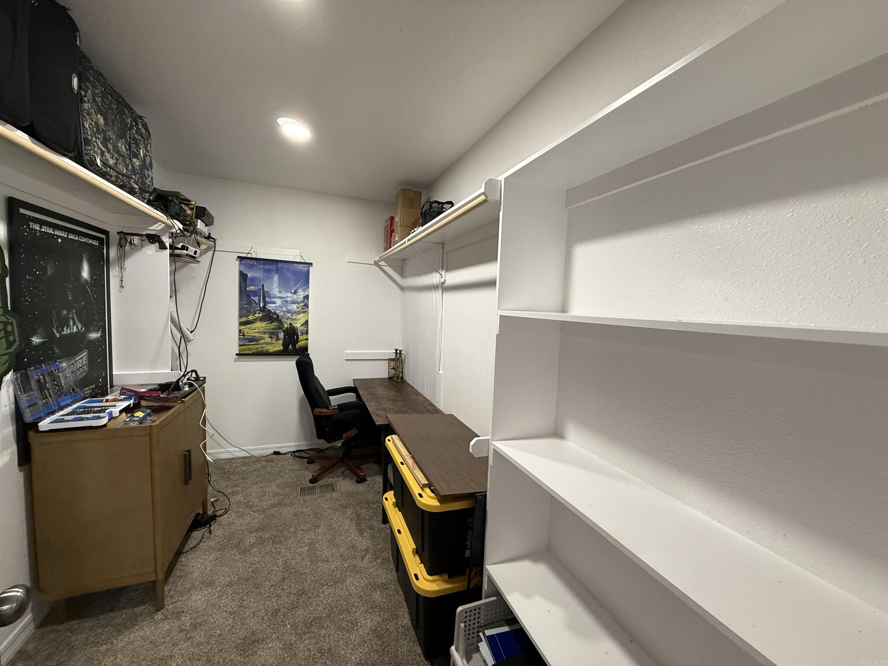 305 Farris Street Property Photo 13