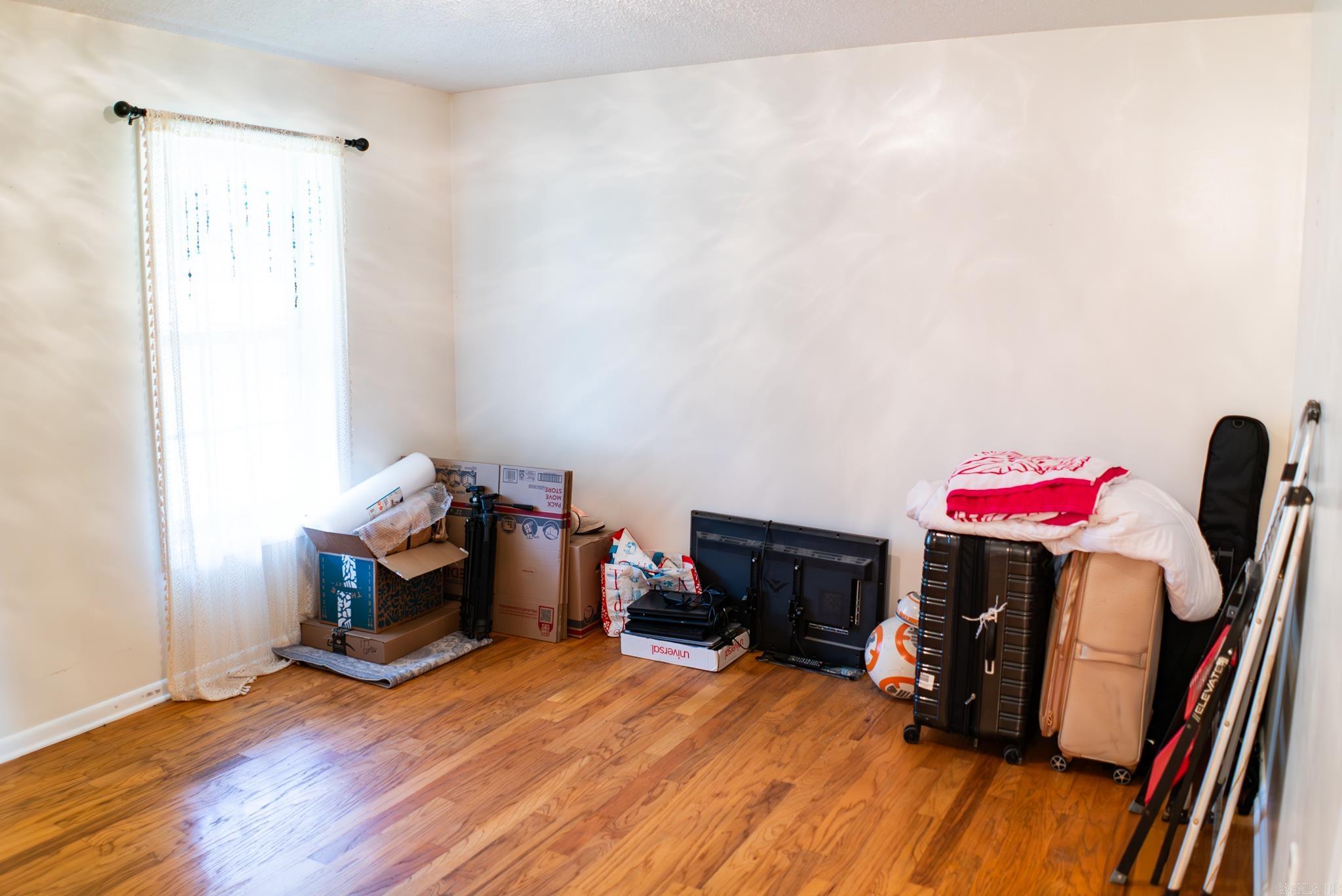 177 Center Drive Property Photo 6