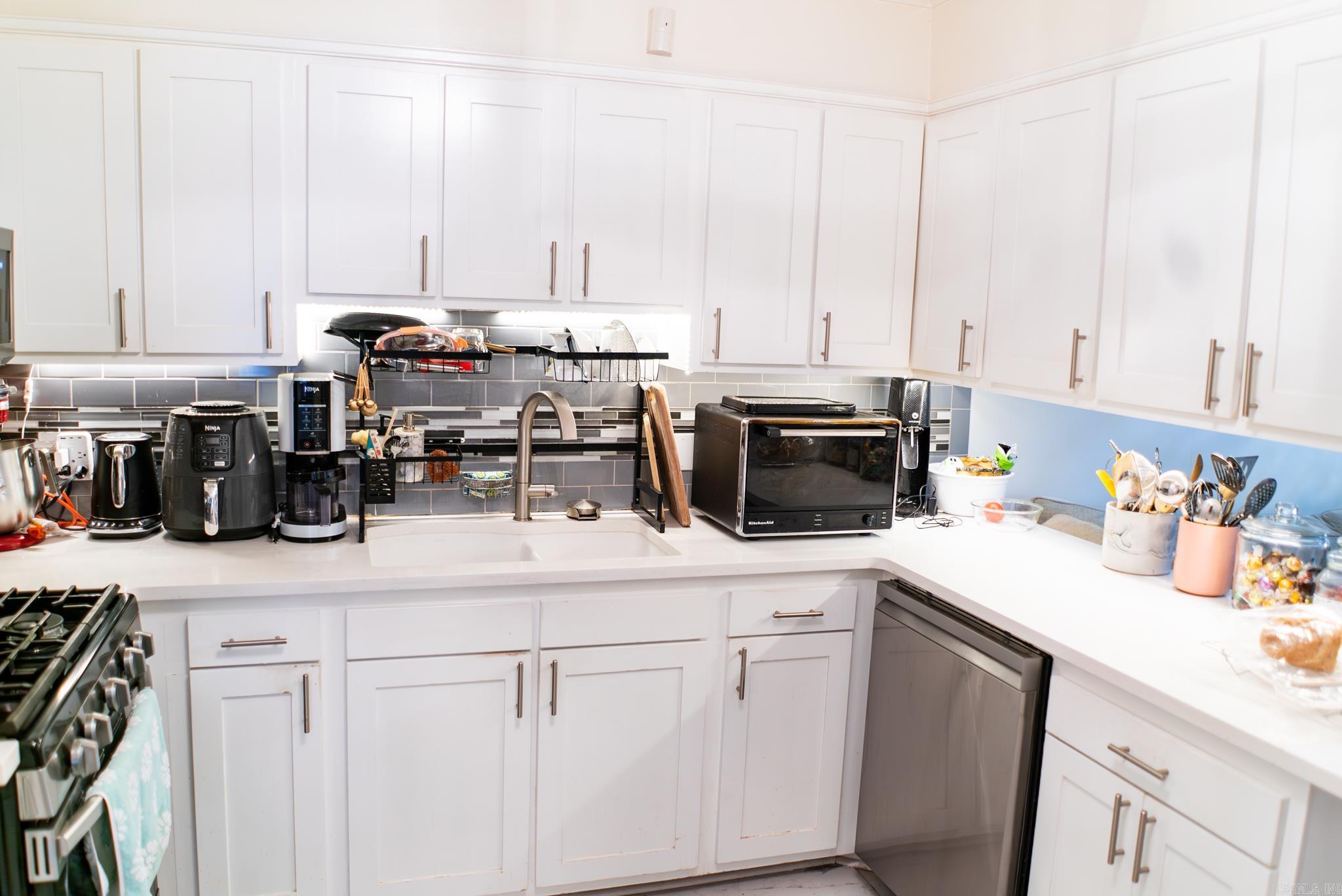 177 Center Drive Property Photo 11
