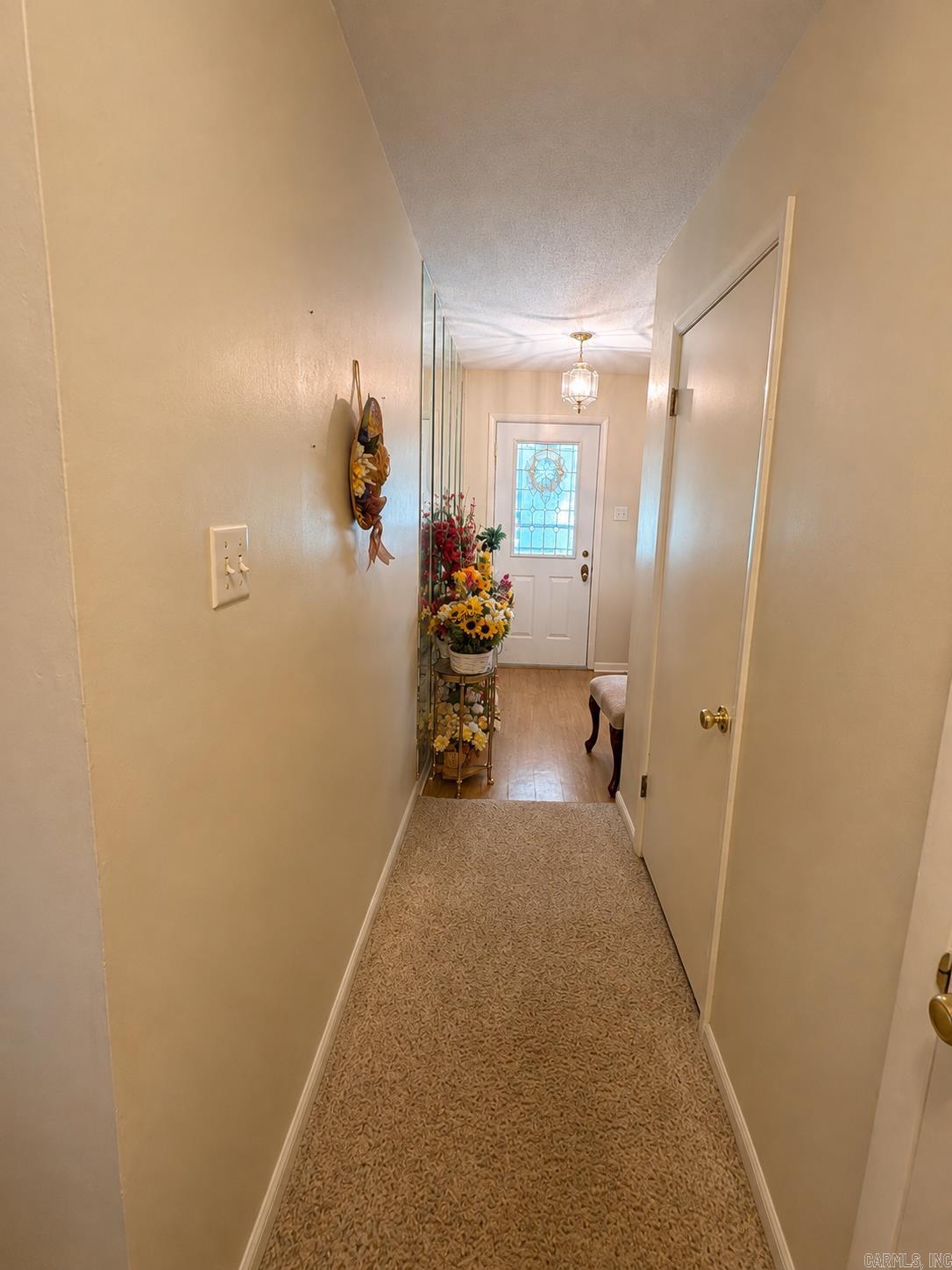 12 Sycamore Dr Property Photo 3