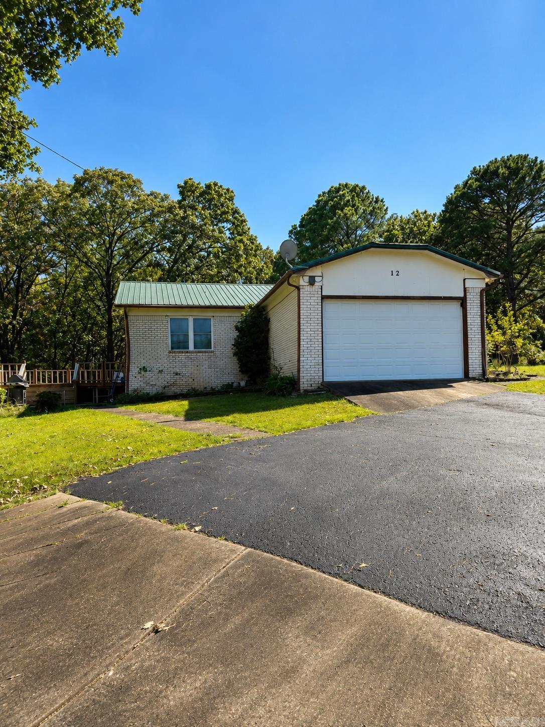 12 Sycamore Dr Property Photo 18