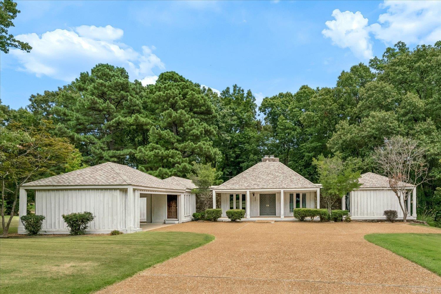 232 Summit Drive Property Photo 1