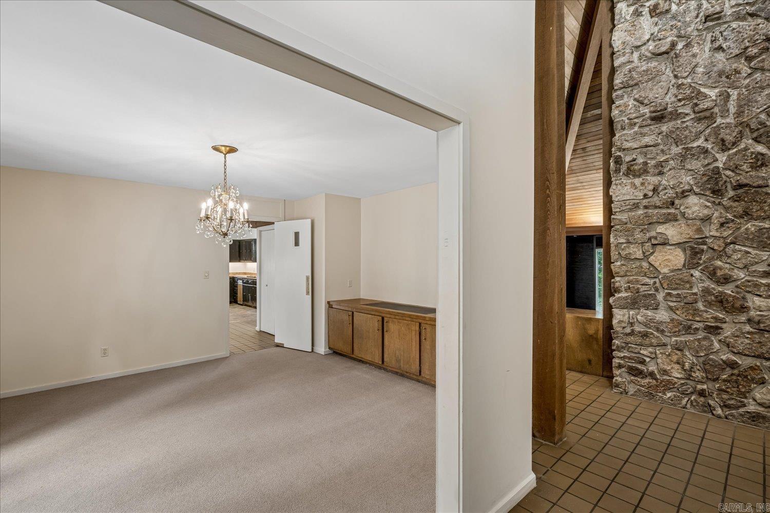 232 Summit Drive Property Photo 8