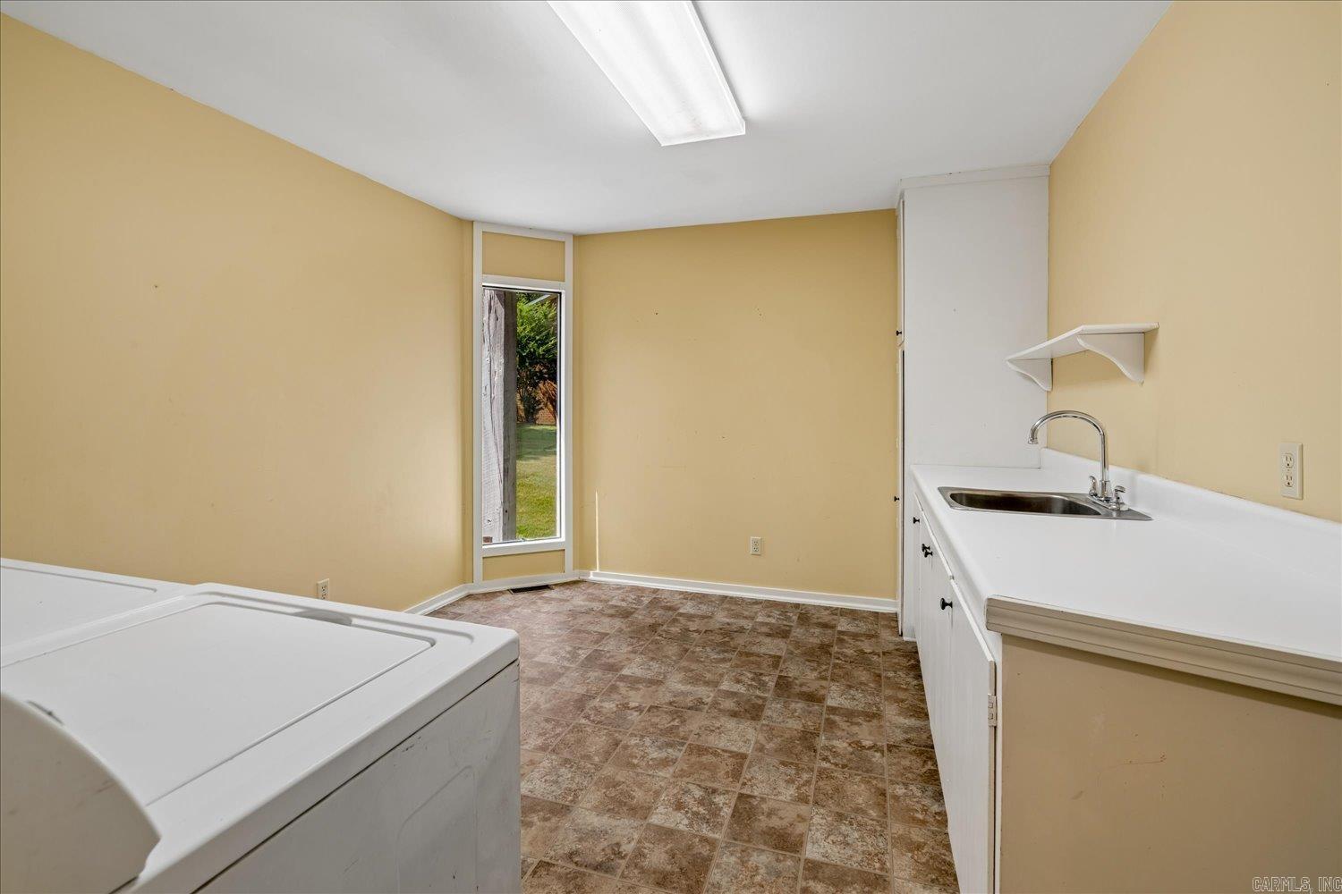 232 Summit Drive Property Photo 21