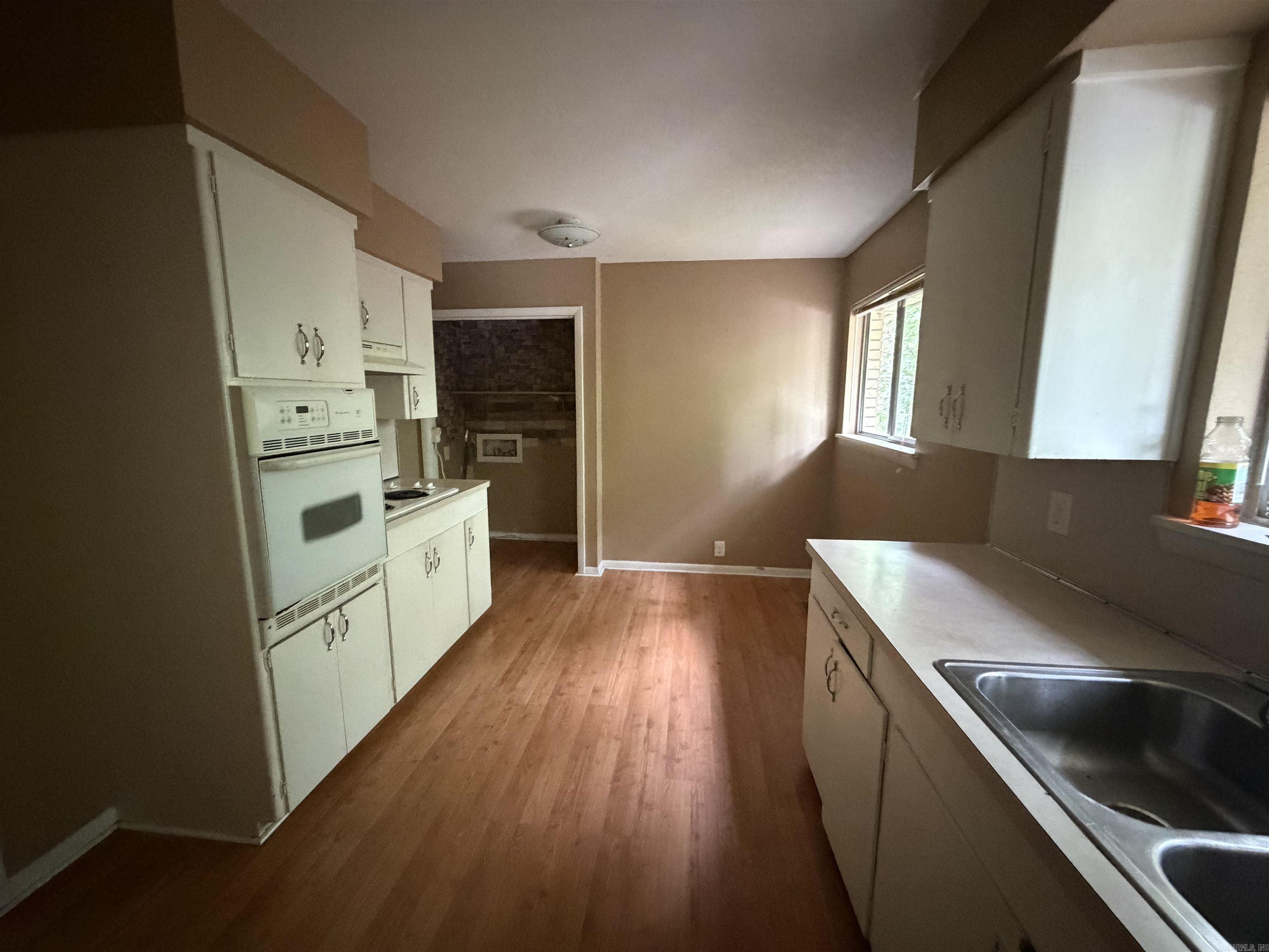 204 S Second Street Property Photo 4