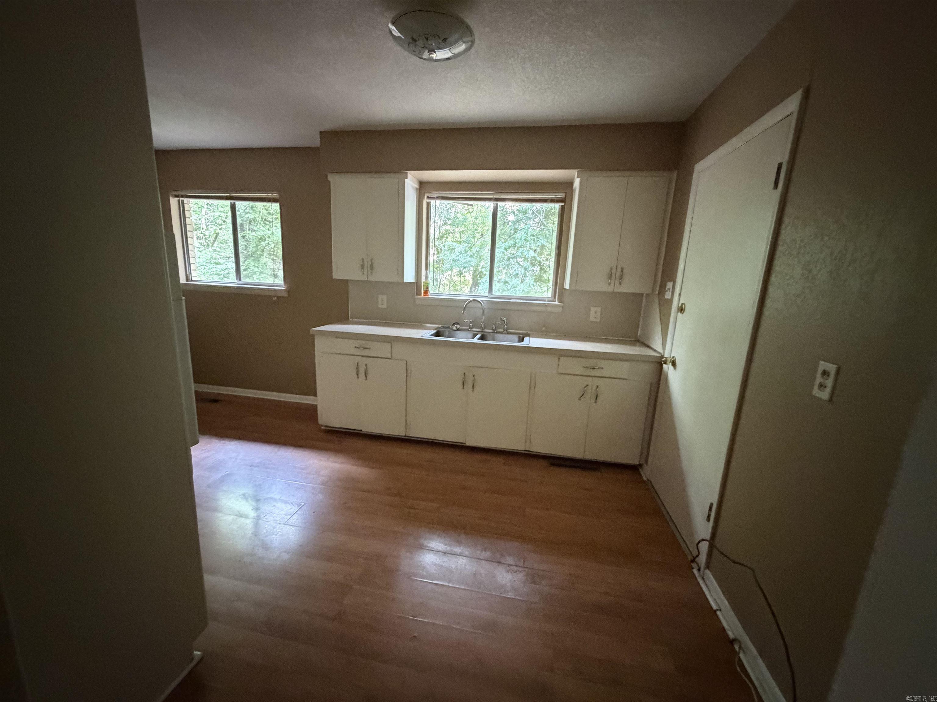 204 S Second Street Property Photo 6