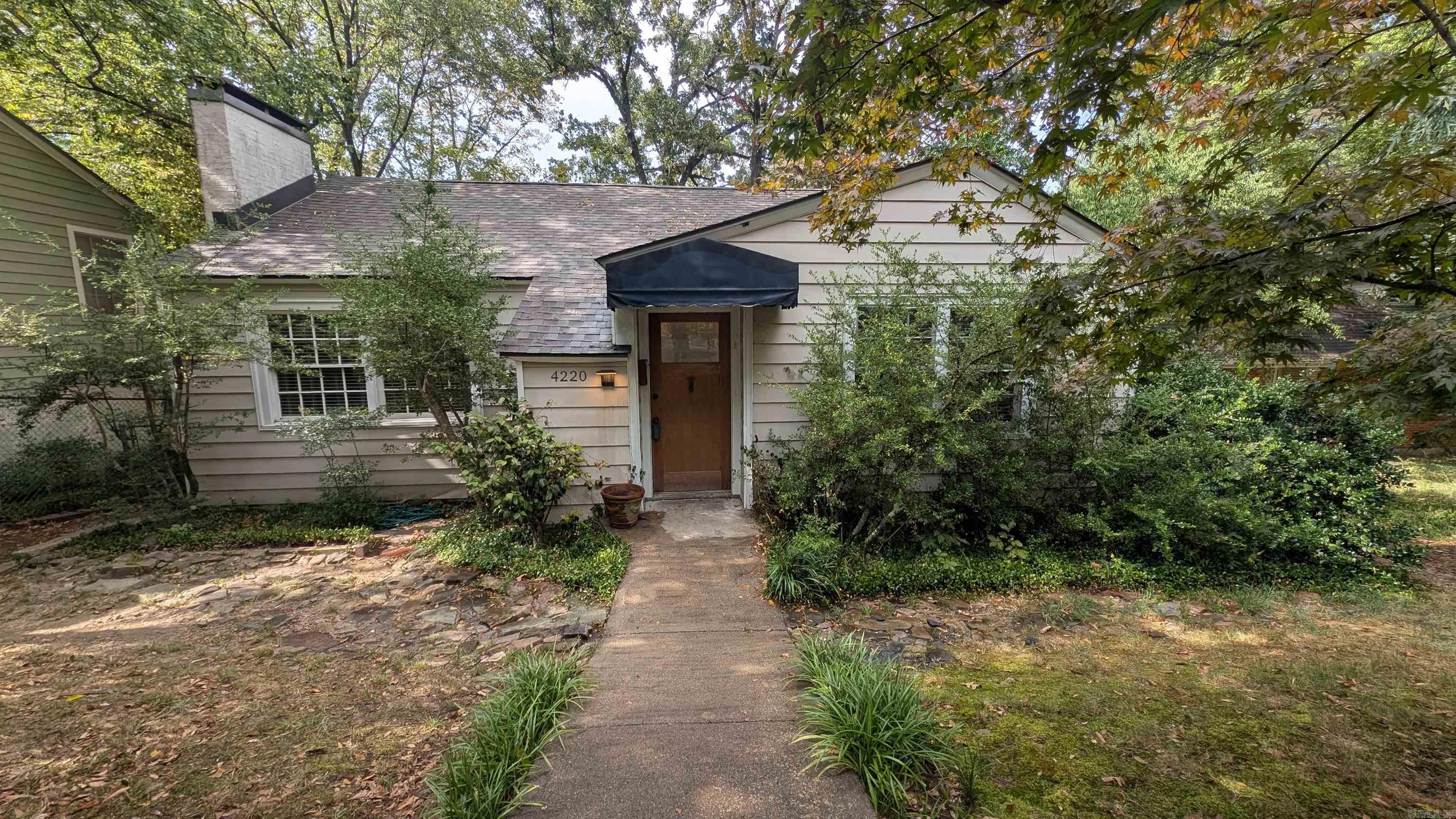 4220 Kenyon Drive Property Photo 2
