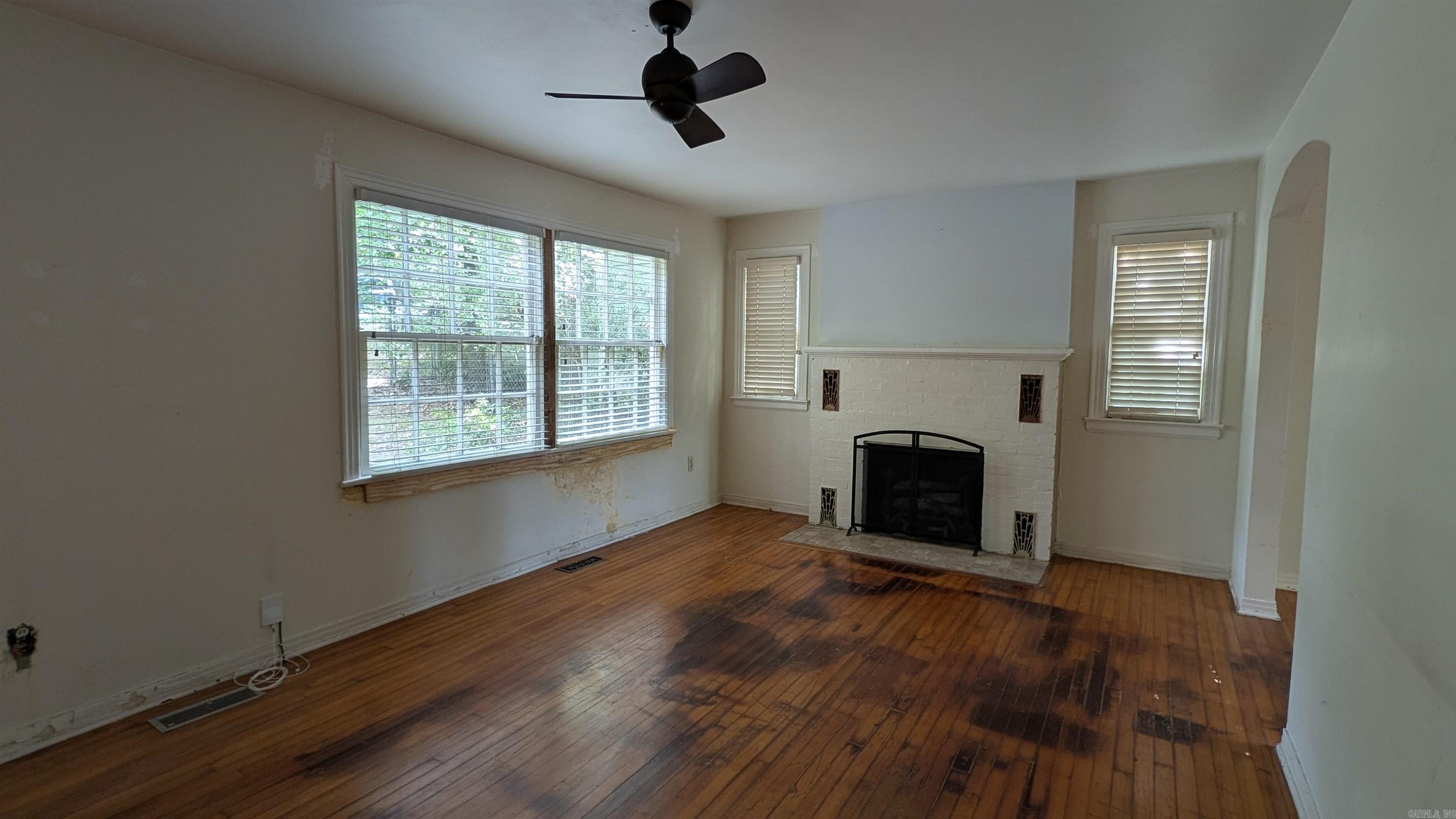 4220 Kenyon Drive Property Photo 4