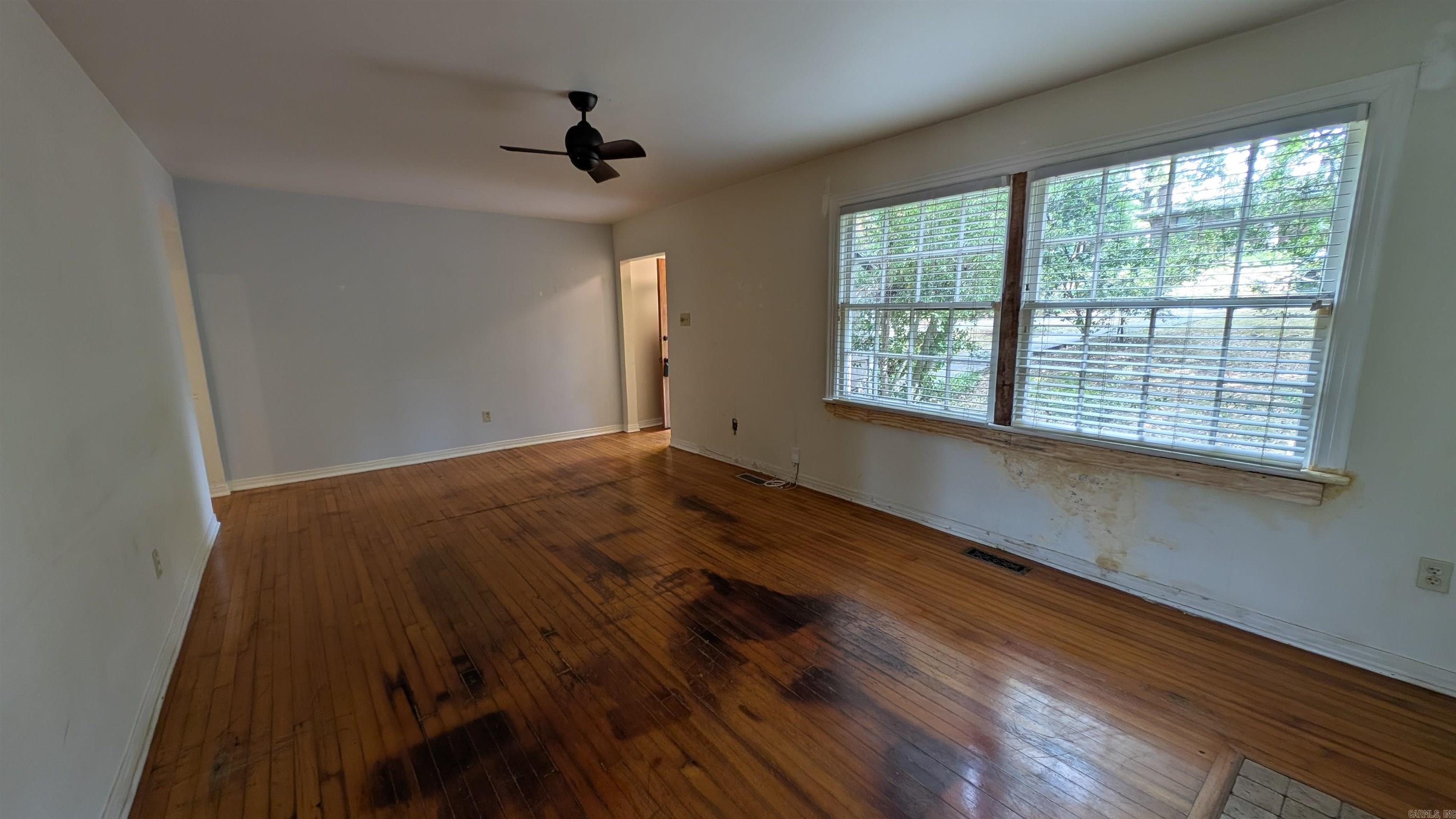 4220 Kenyon Drive Property Photo 5