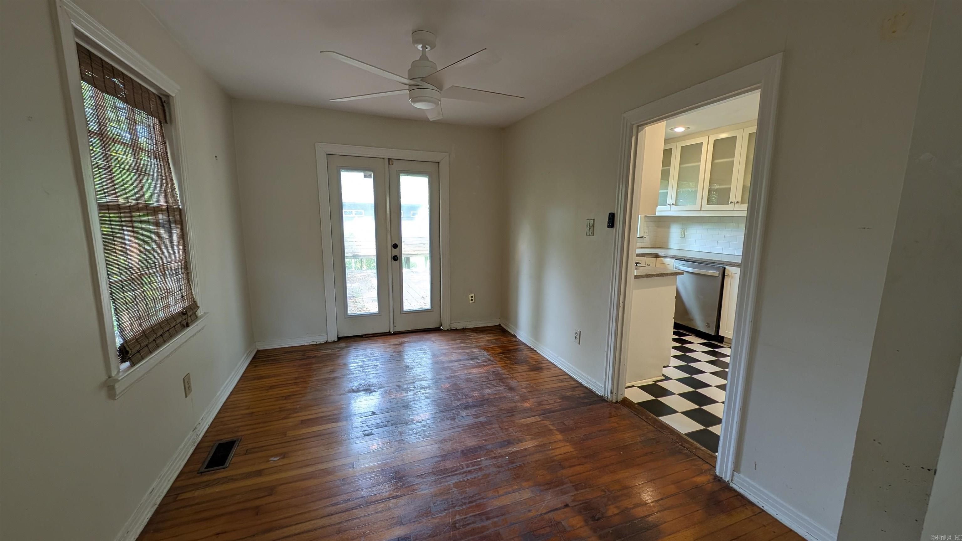 4220 Kenyon Drive Property Photo 6