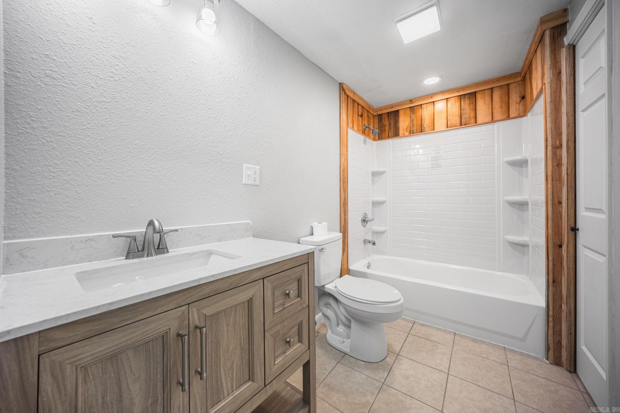 1100 W Mcrae Avenue Property Photo 15