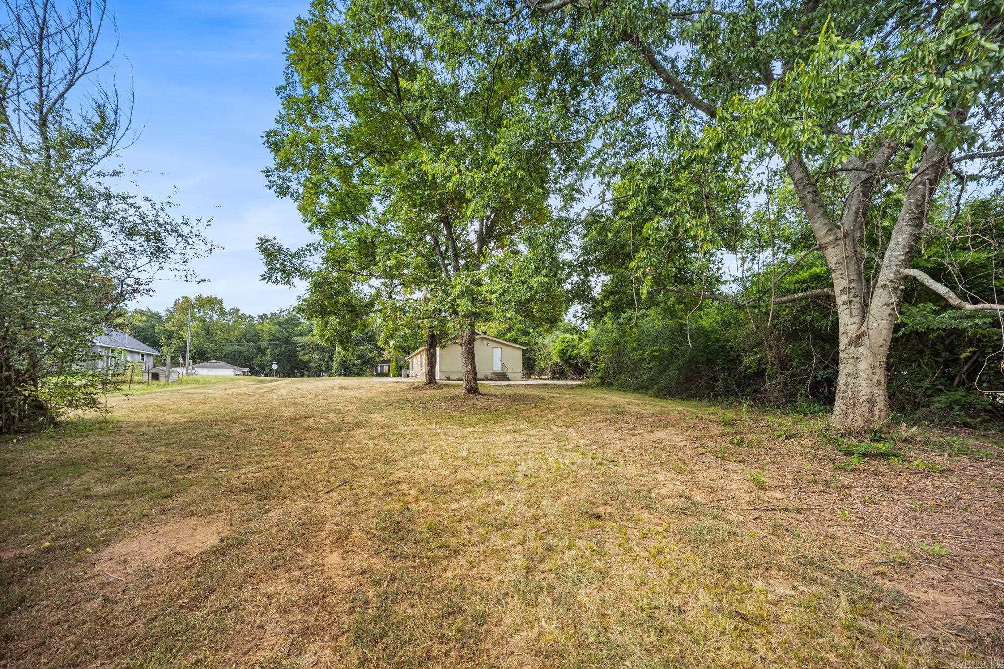 1100 W Mcrae Avenue Property Photo 24