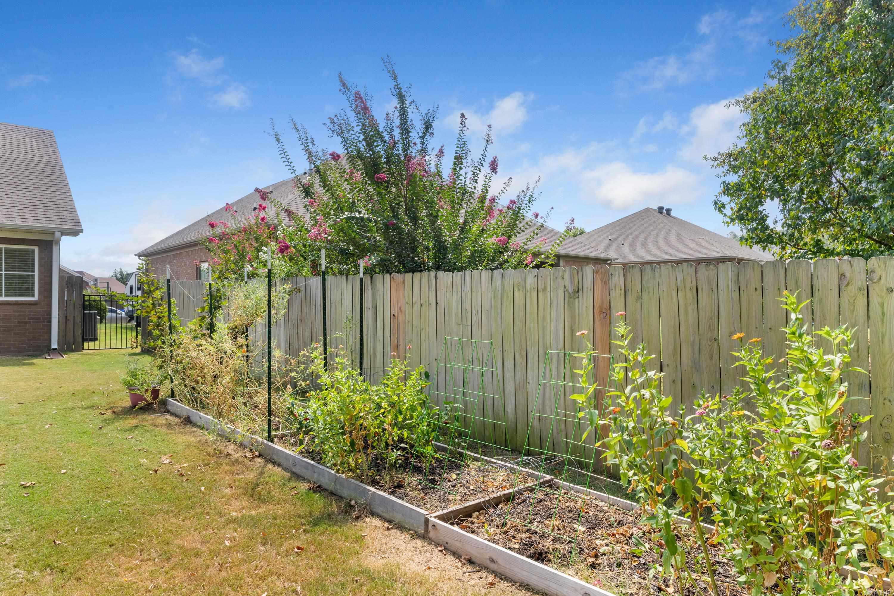 1705 Gardenia Property Photo 27