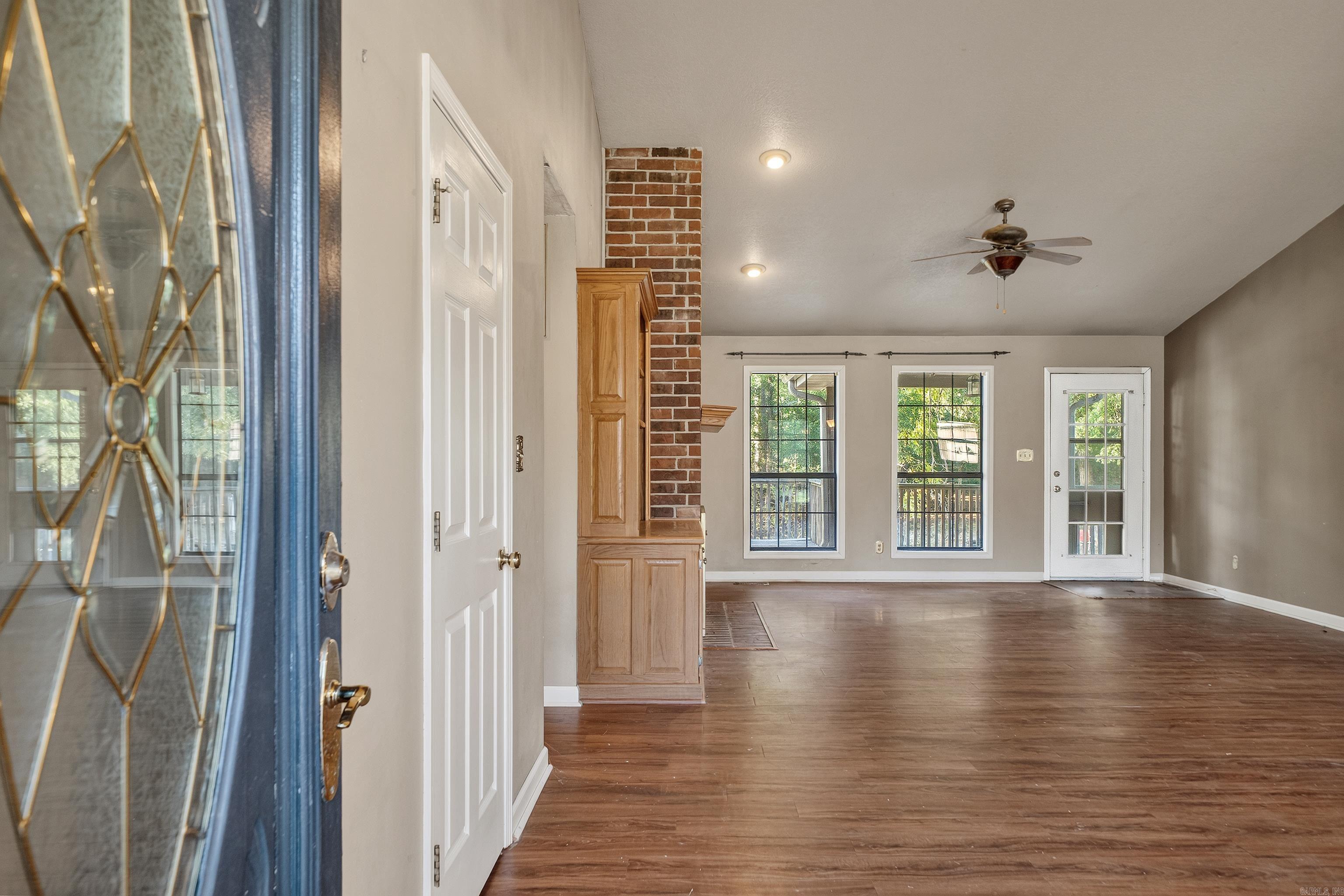 104 Waters Edge Cove Property Photo 11