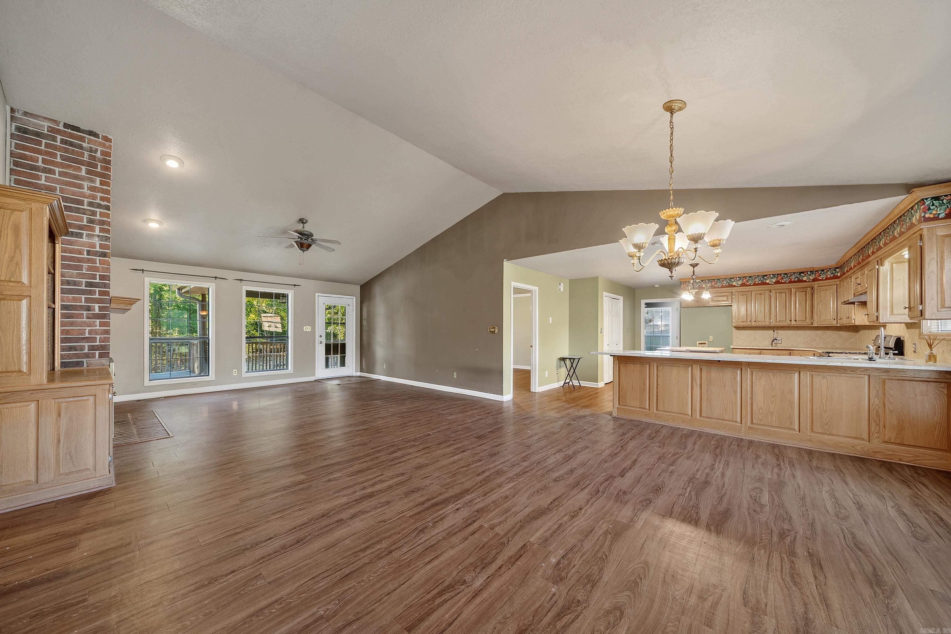 104 Waters Edge Cove Property Photo 12